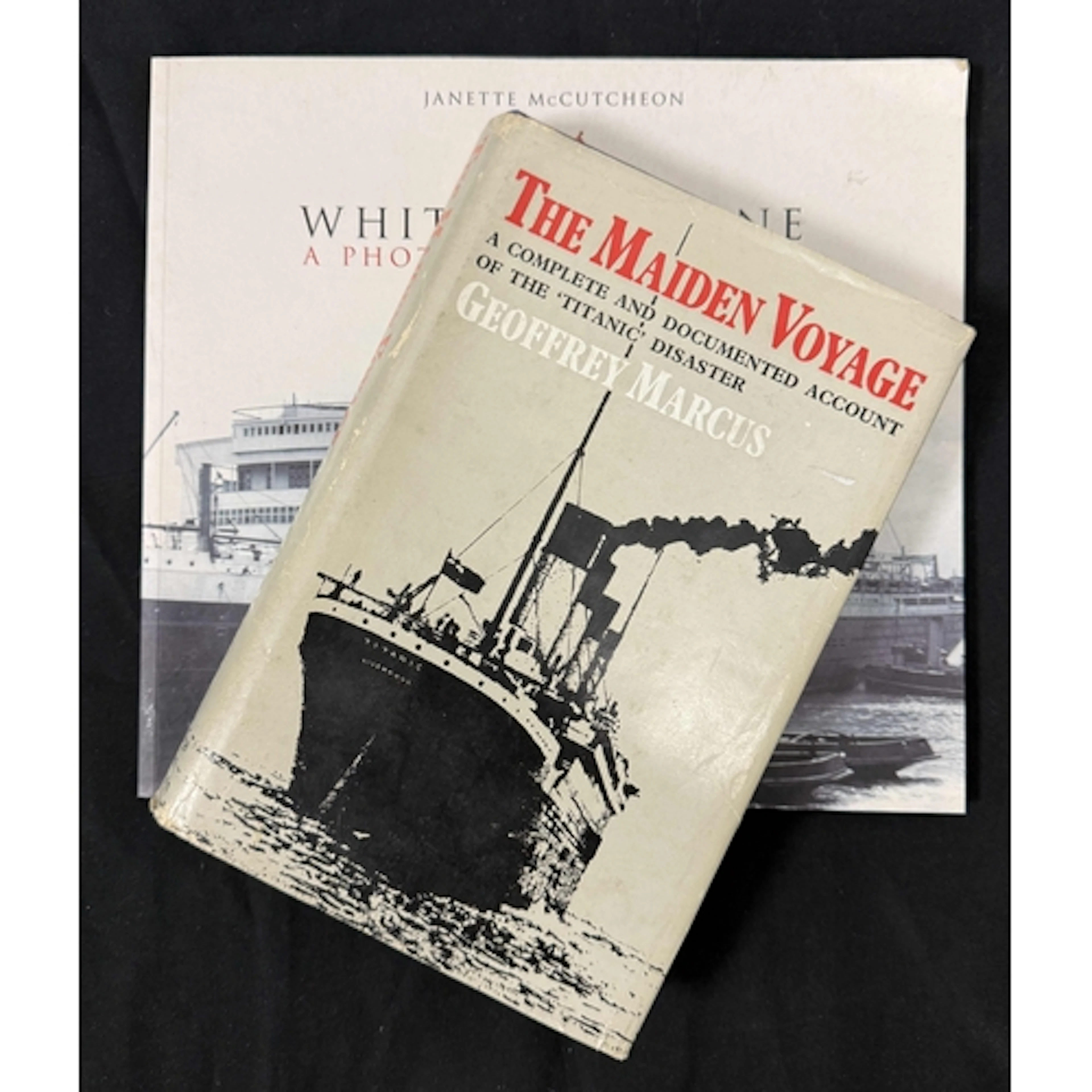 R.M.S. Titanic: R.M.S. Titanic: Mixed lot of modern referen...