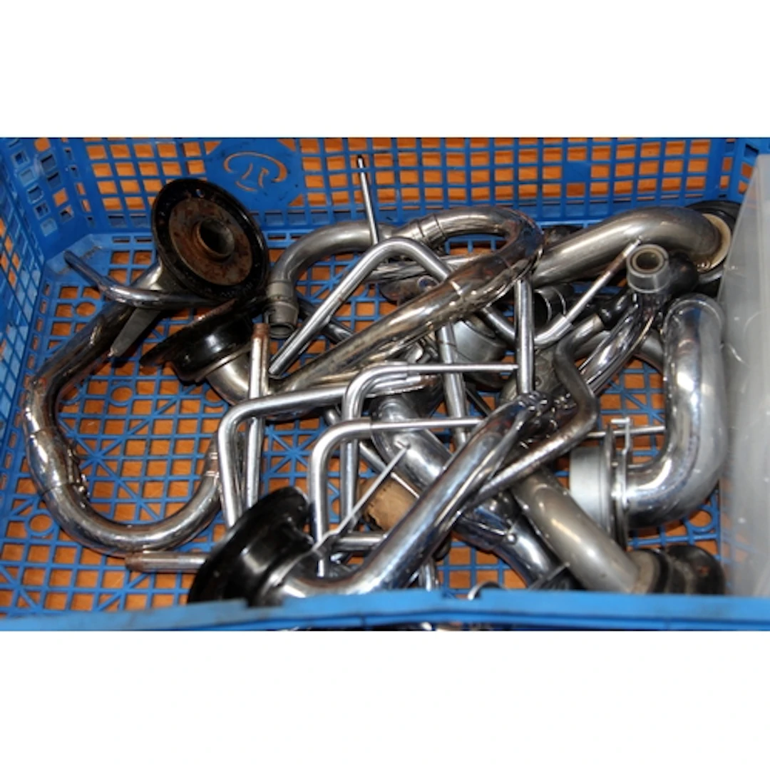 A quantity of HMV 101 and 102 tone arms and 102 winding han...