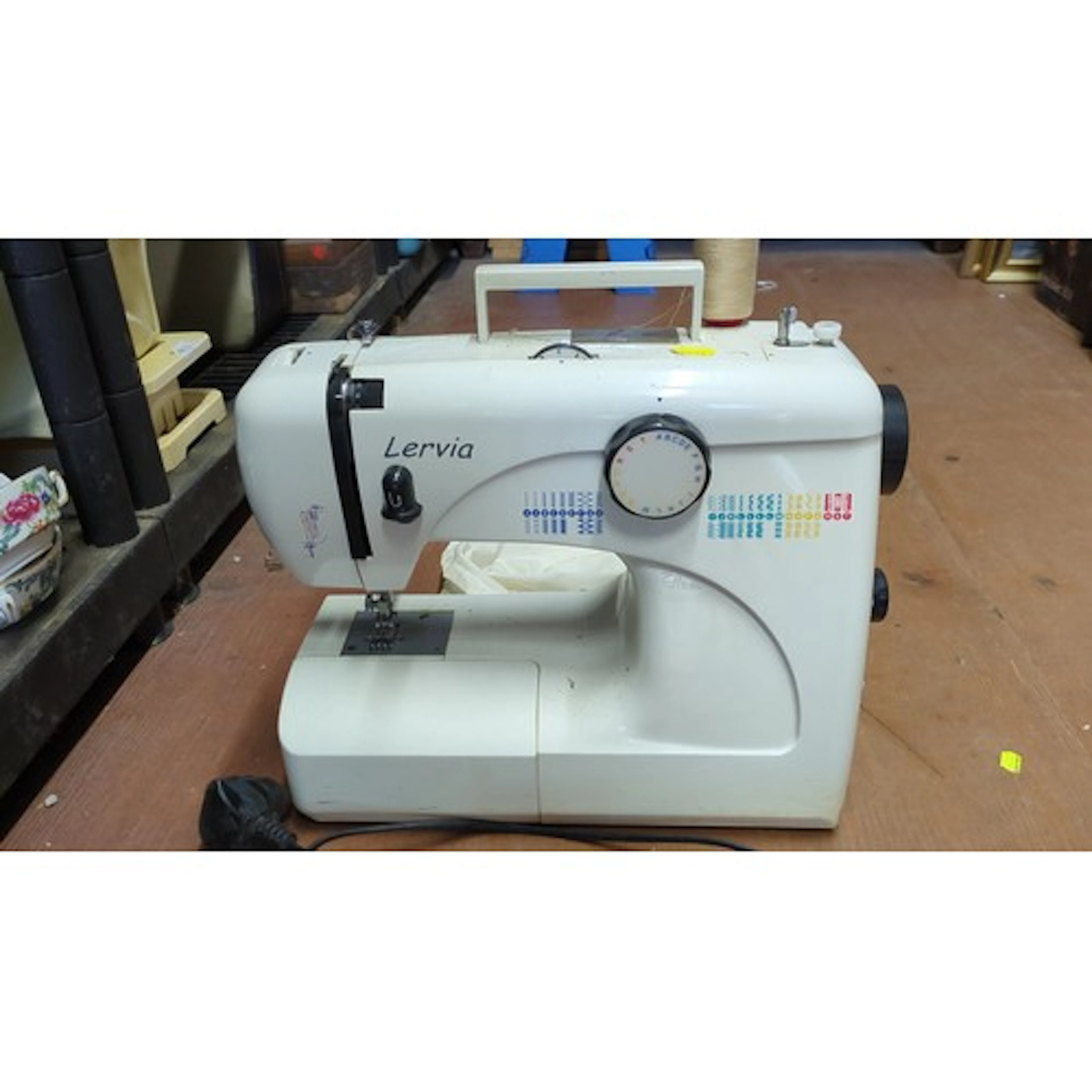 Lervia KH 4000 electric sewing machine, 230V, in moulded whi...
