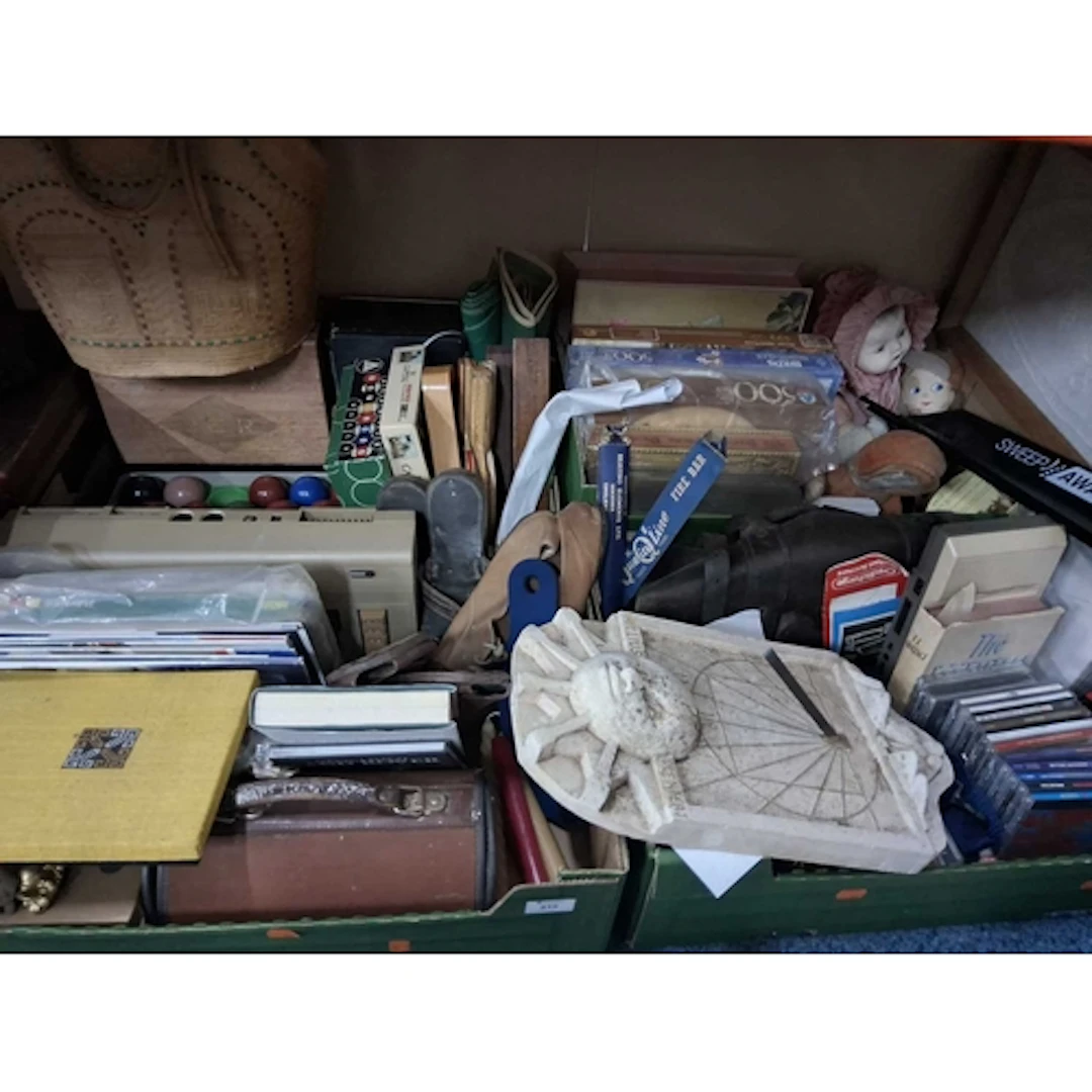 FOUR BOXES AND LOOSE OF MISCELLANEOUS HOUSEHOLD ITEMS, to in...