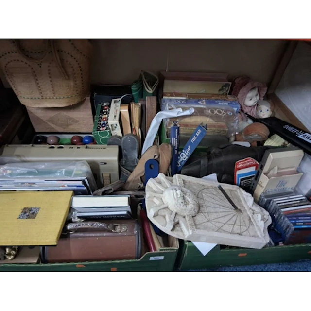 FOUR BOXES AND LOOSE OF MISCELLANEOUS HOUSEHOLD ITEMS, to in...