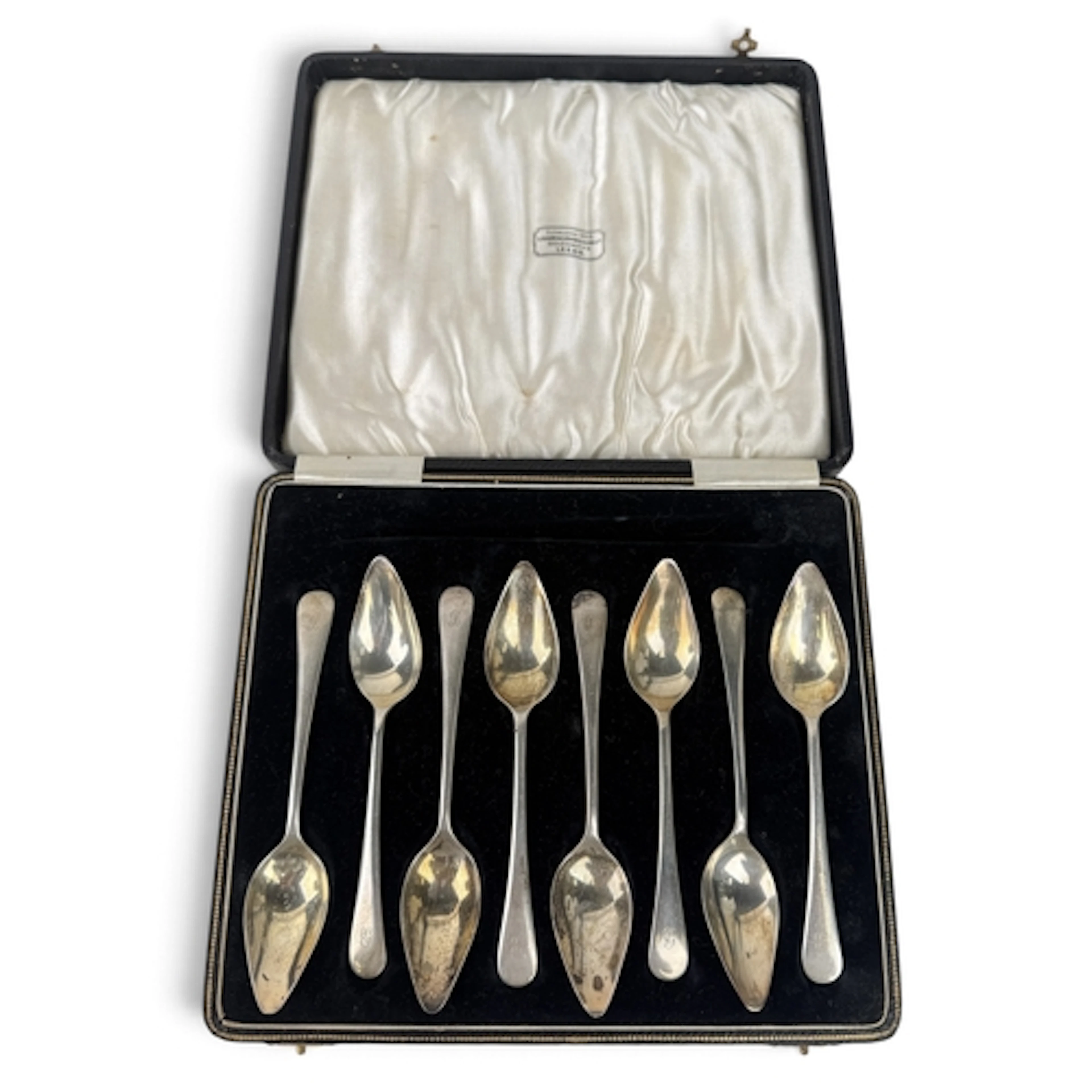 A CASED SET OF EIGHT SILVER OLD ENGLISH PATTERN GRAPEFRUIT S...