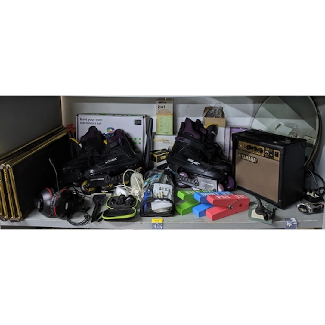 A mixed group of household items to include a four fold wire...
