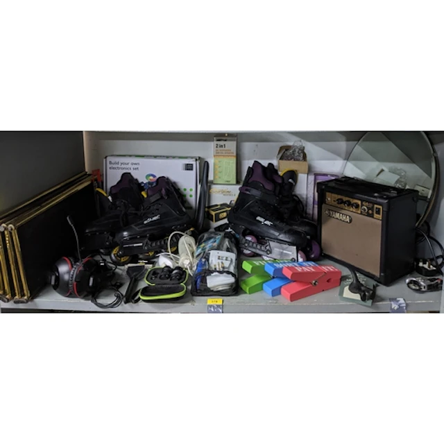 A mixed group of household items to include a four fold wire...