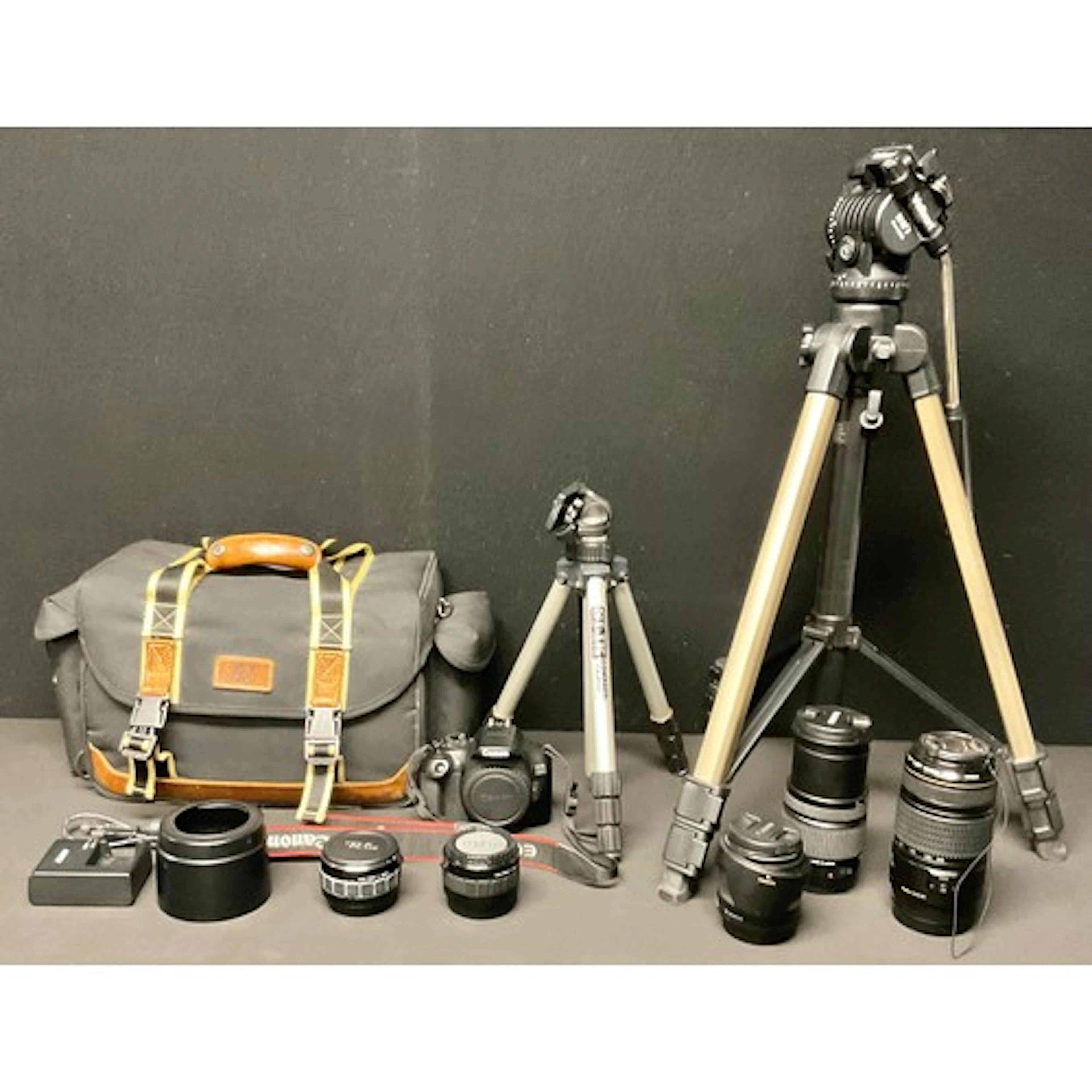 Cameras - Canon EOS 1300D digital camera body, assorted lens...