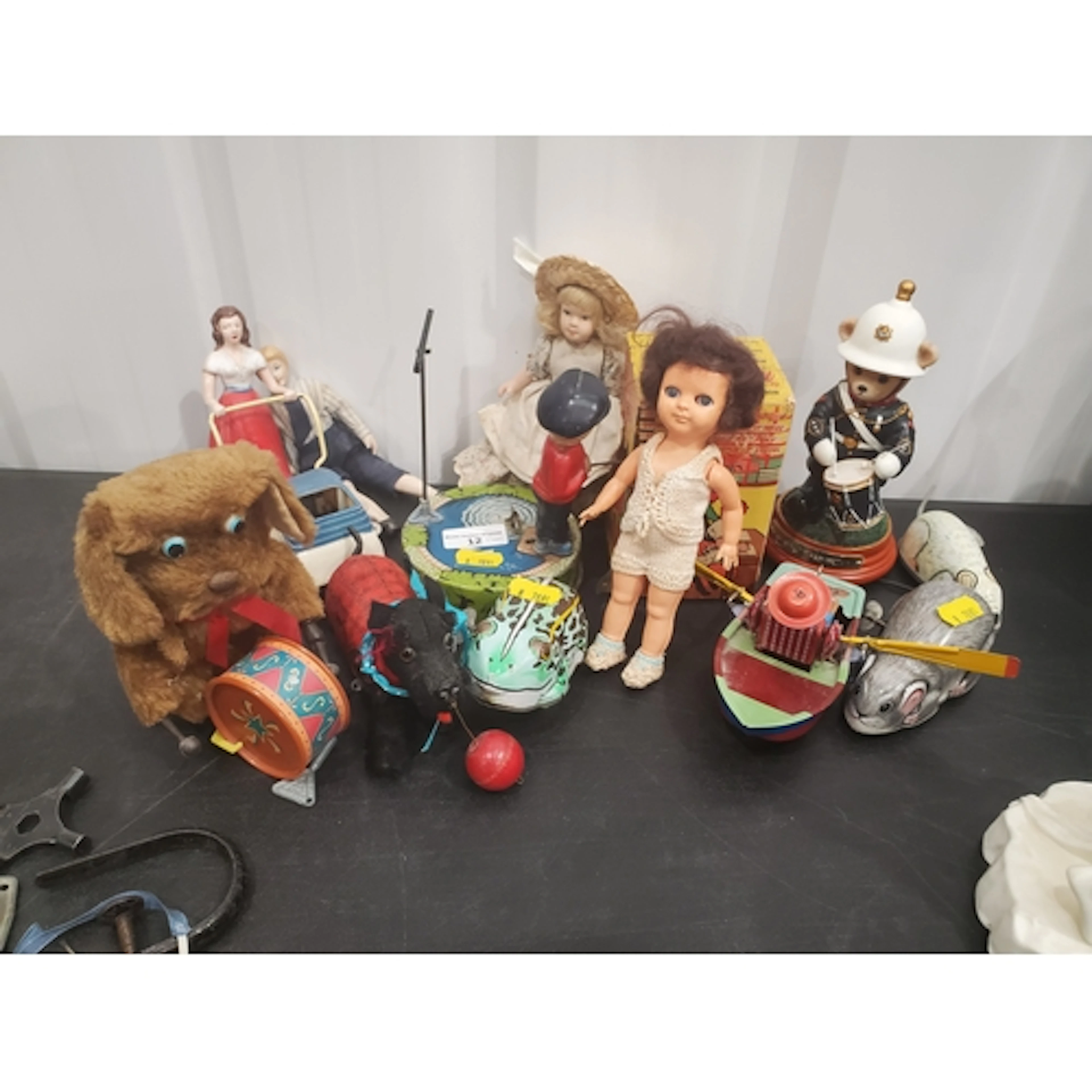 A collection of clockwork Toys (R1)