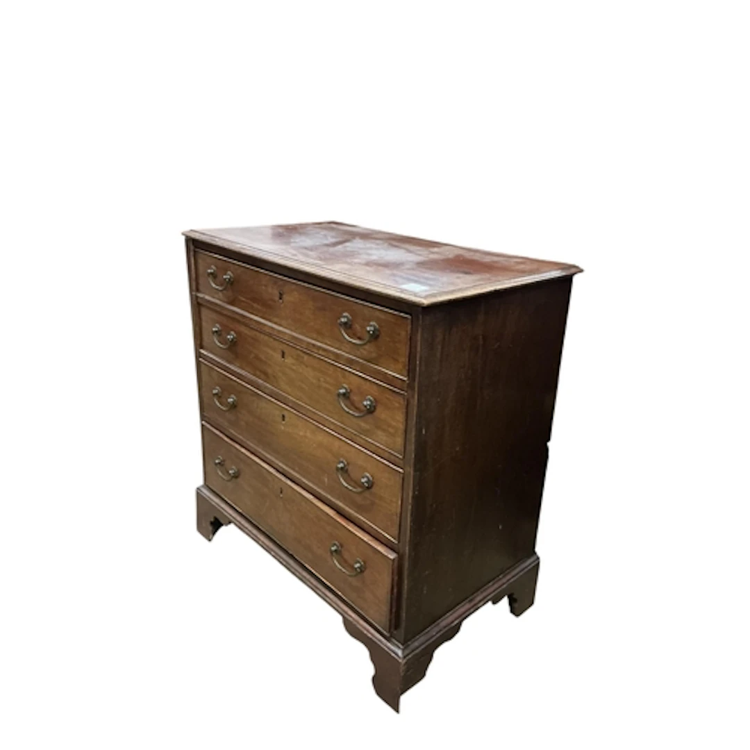 A George III mahogany chest of drawers, width 80cm, depth 46...
