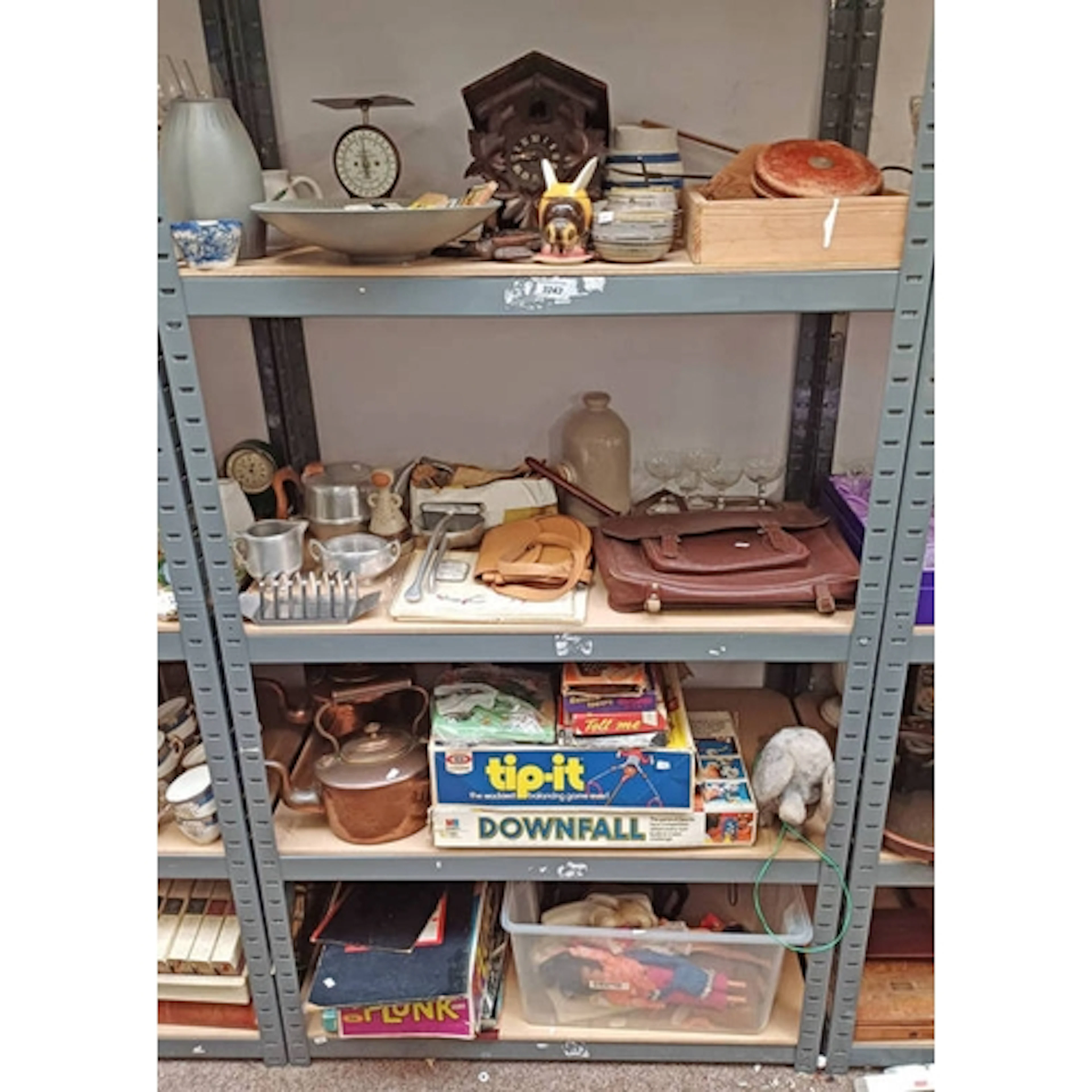 LARGE COLLECTION OF VARIOUS PORCELAIN ETC INCLUDING CUCKOO C...
