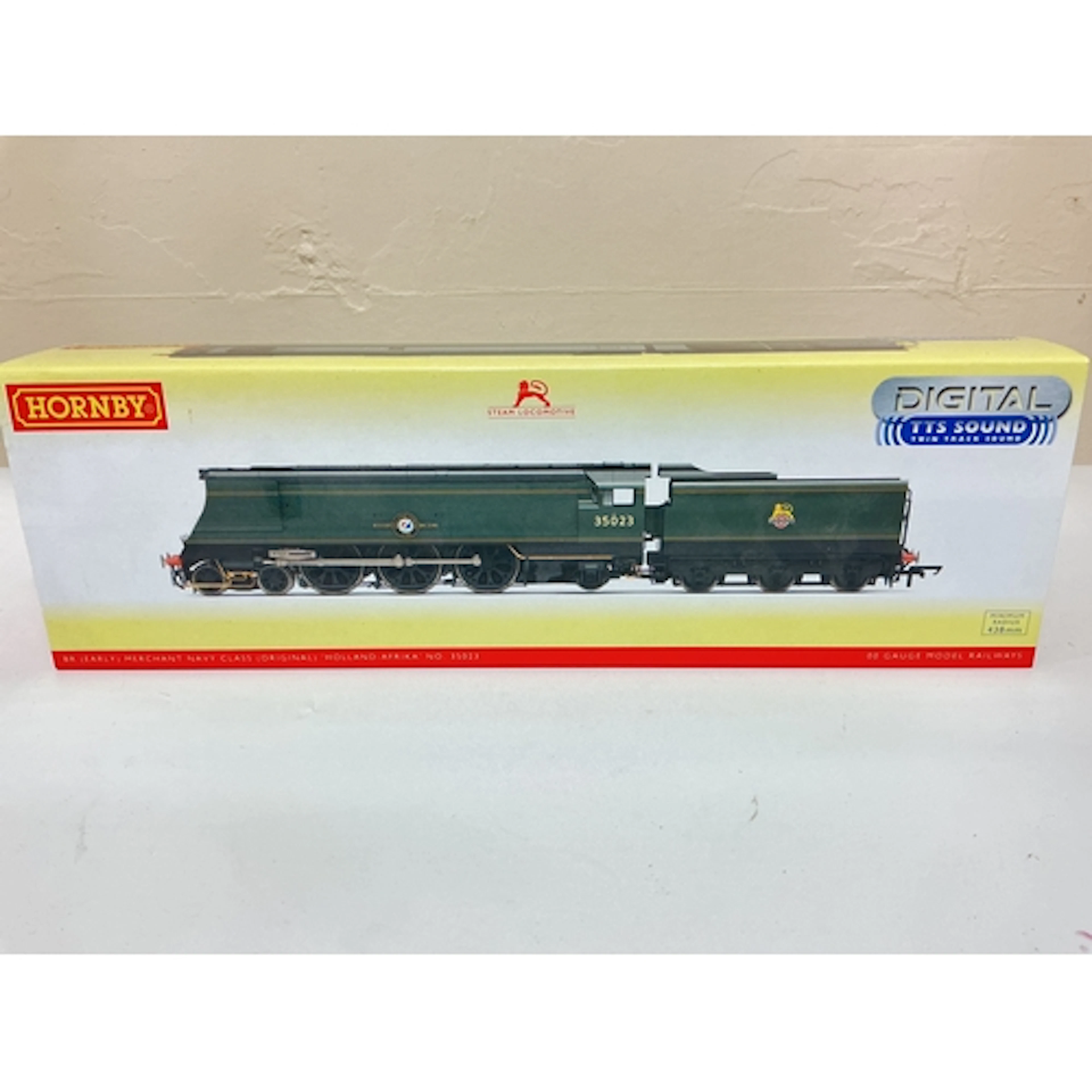 A Boxed Hornby 00 Gauge Early Merchant Navy Class Holland- A...