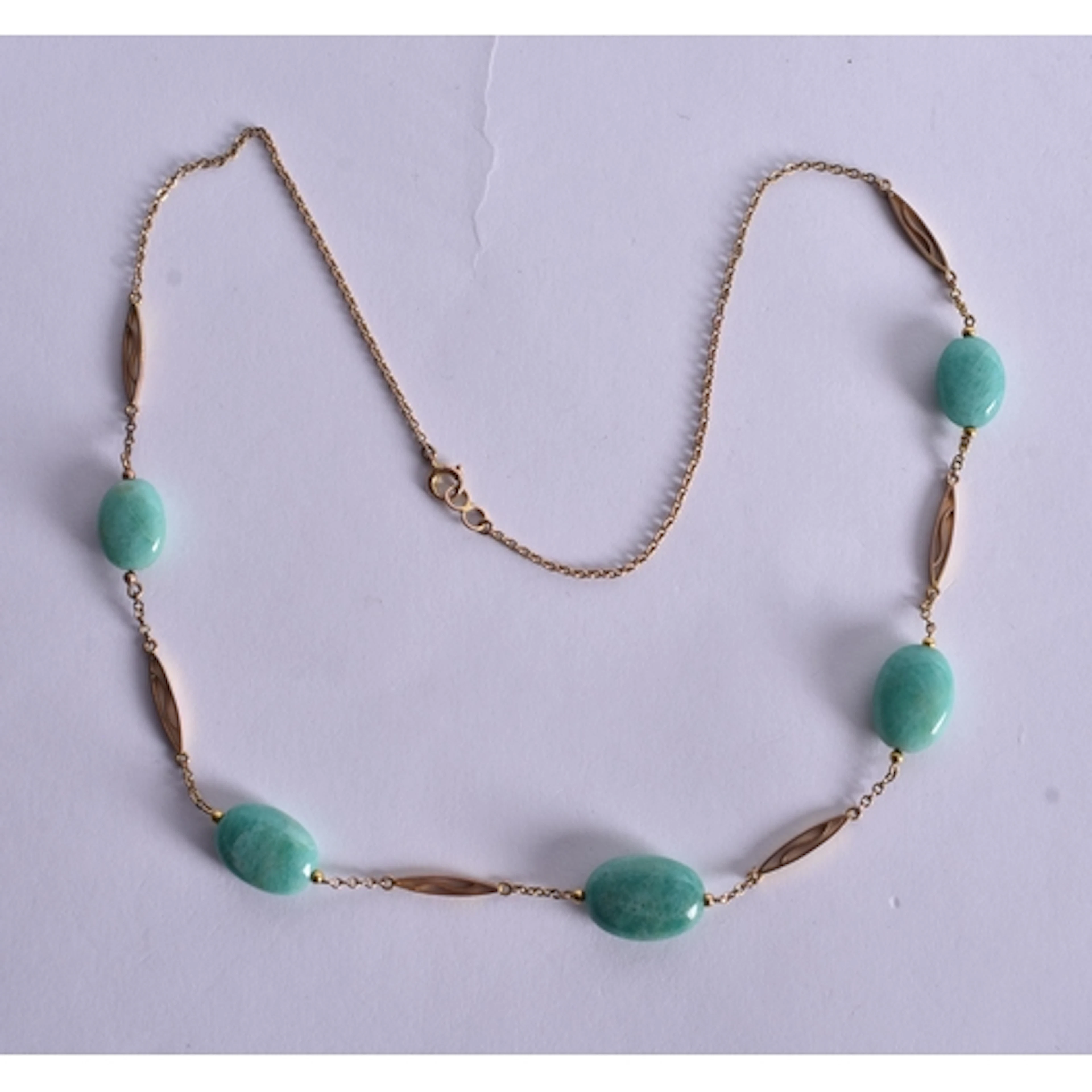 9ct gold amazonite necklace (9g) 46cm