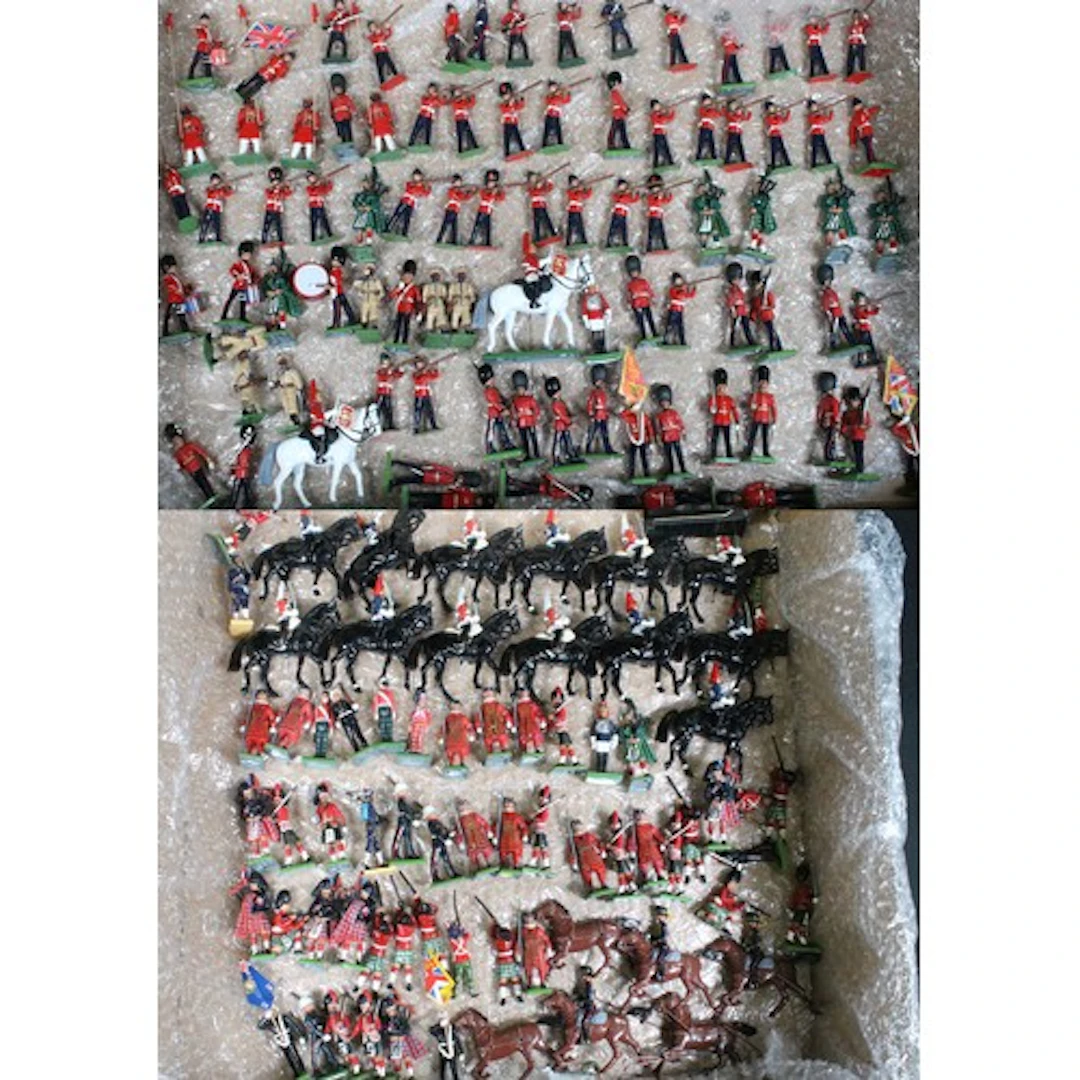 Collection of Britains metal figures to include British Army...