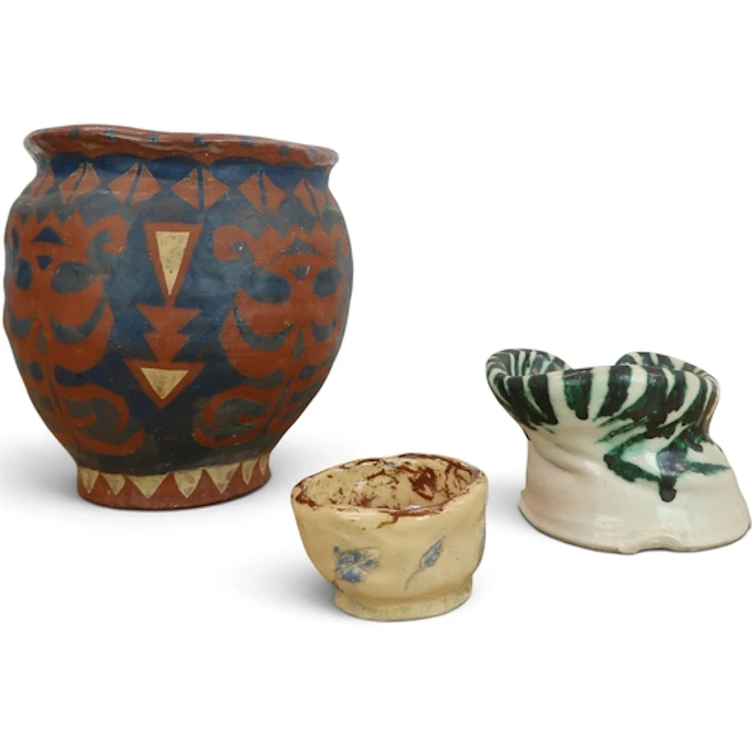 ANTHEA LEWIS RSW (SCOTTISH b.1948) STUDIO POTTERY COLL...
