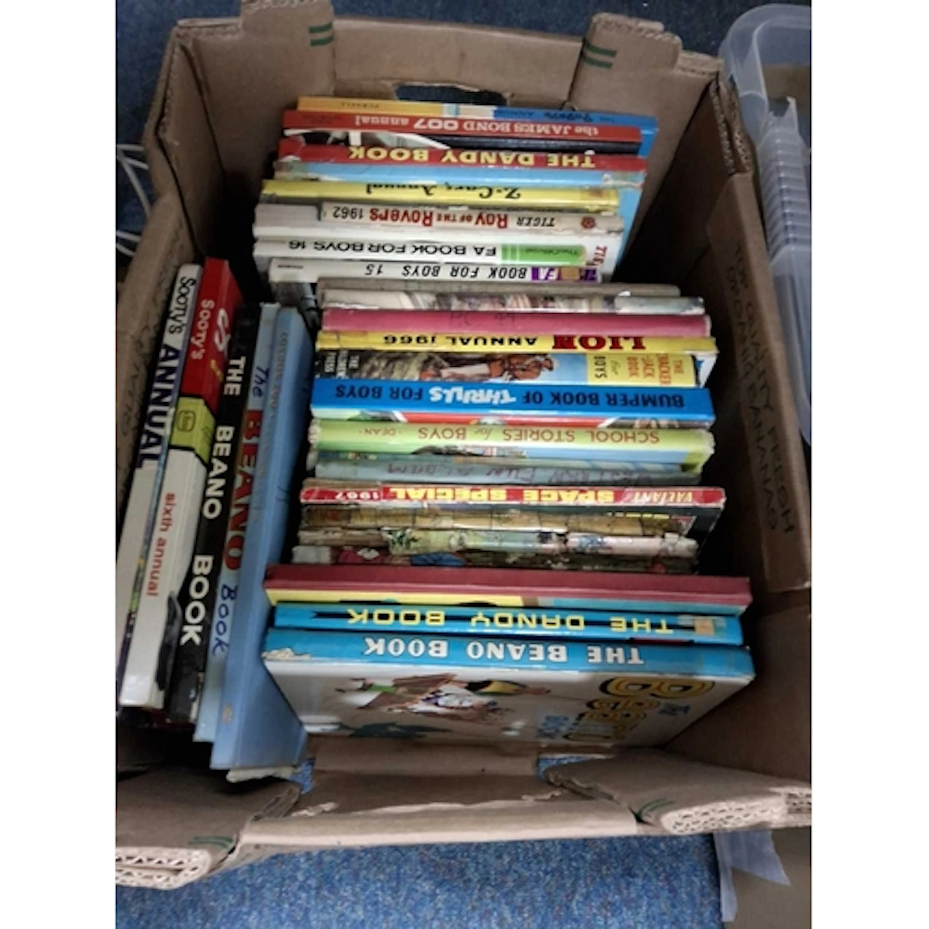 ONE BOX OF VINTAGE CHILDREN'S ANNUALS to include Sooty, The ...