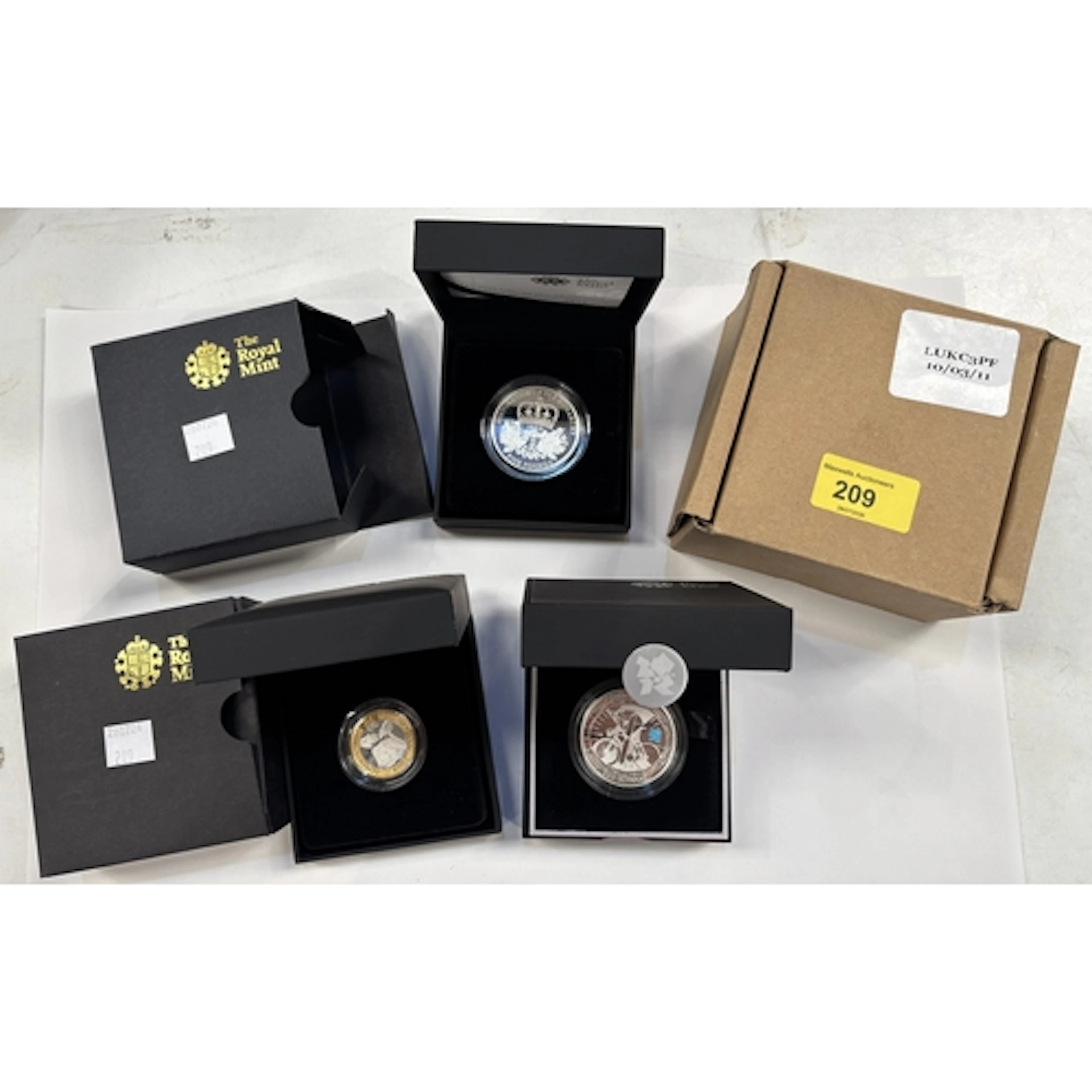Boxed Royal Mint silver proof coins: 2011 'Countdown to Lond...