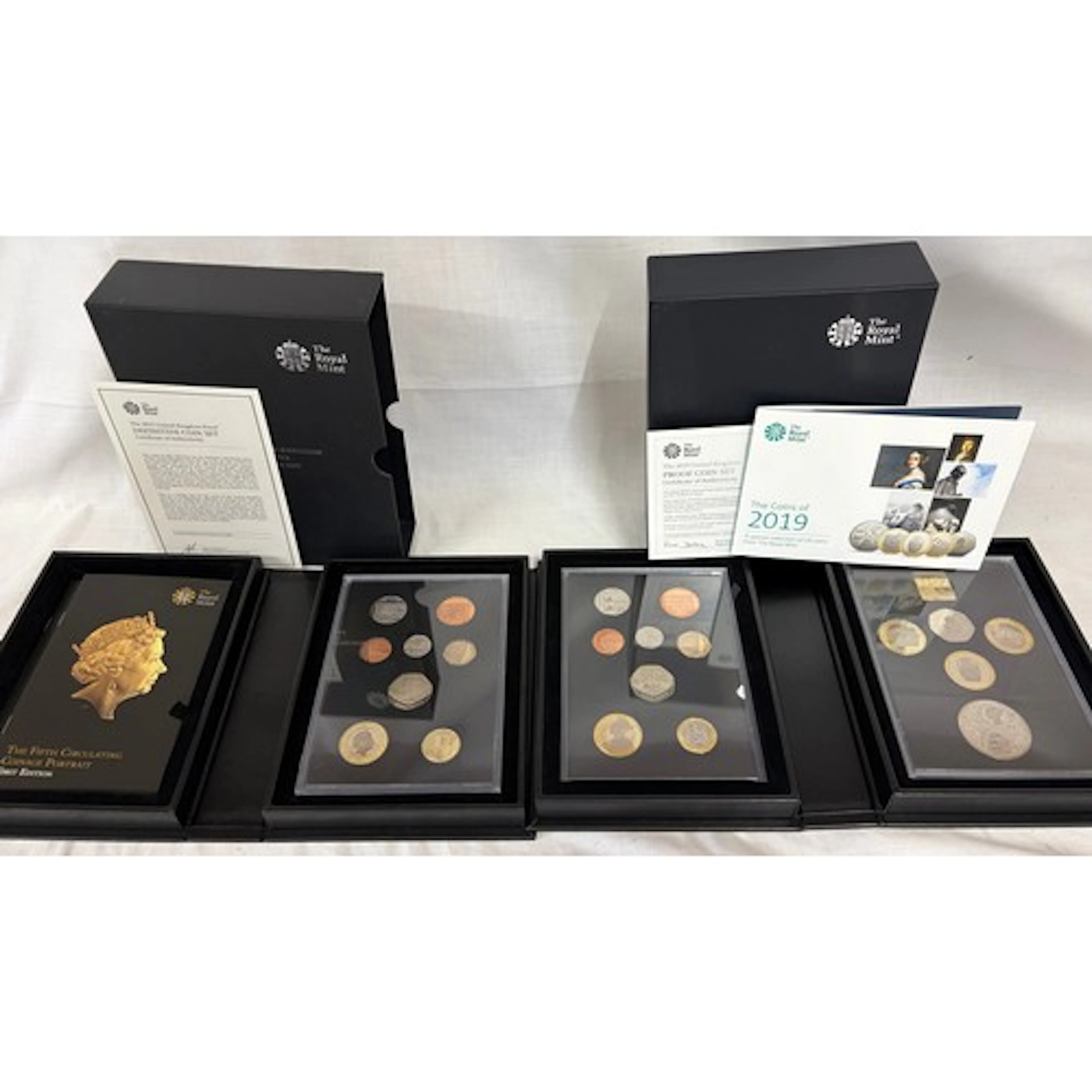 Royal Mint United Kingdom Proof Definitive 2015 coin set tog...