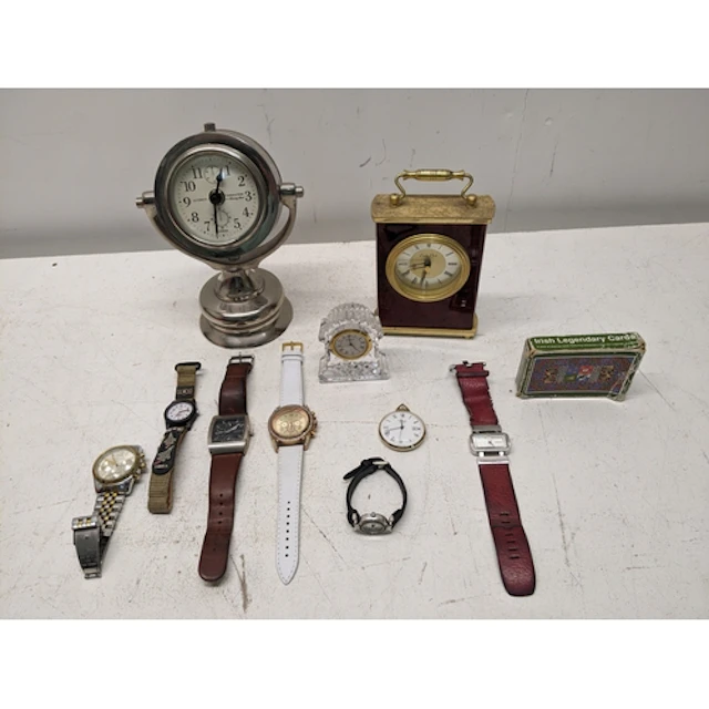 A mixed group of wrist watches and quartz clocks to include ...