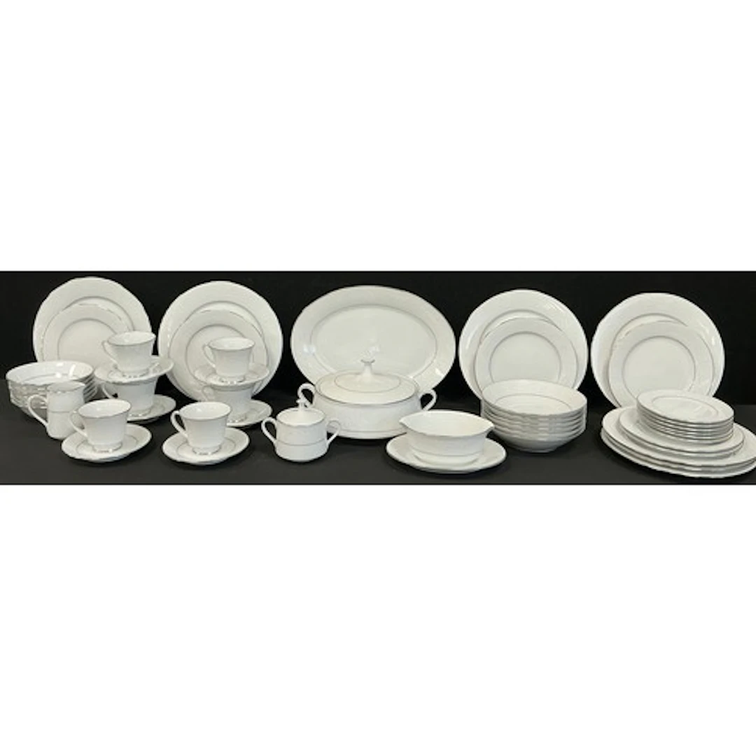 A Noritake Tahoe pattern dinner service inc oval meat plate,...