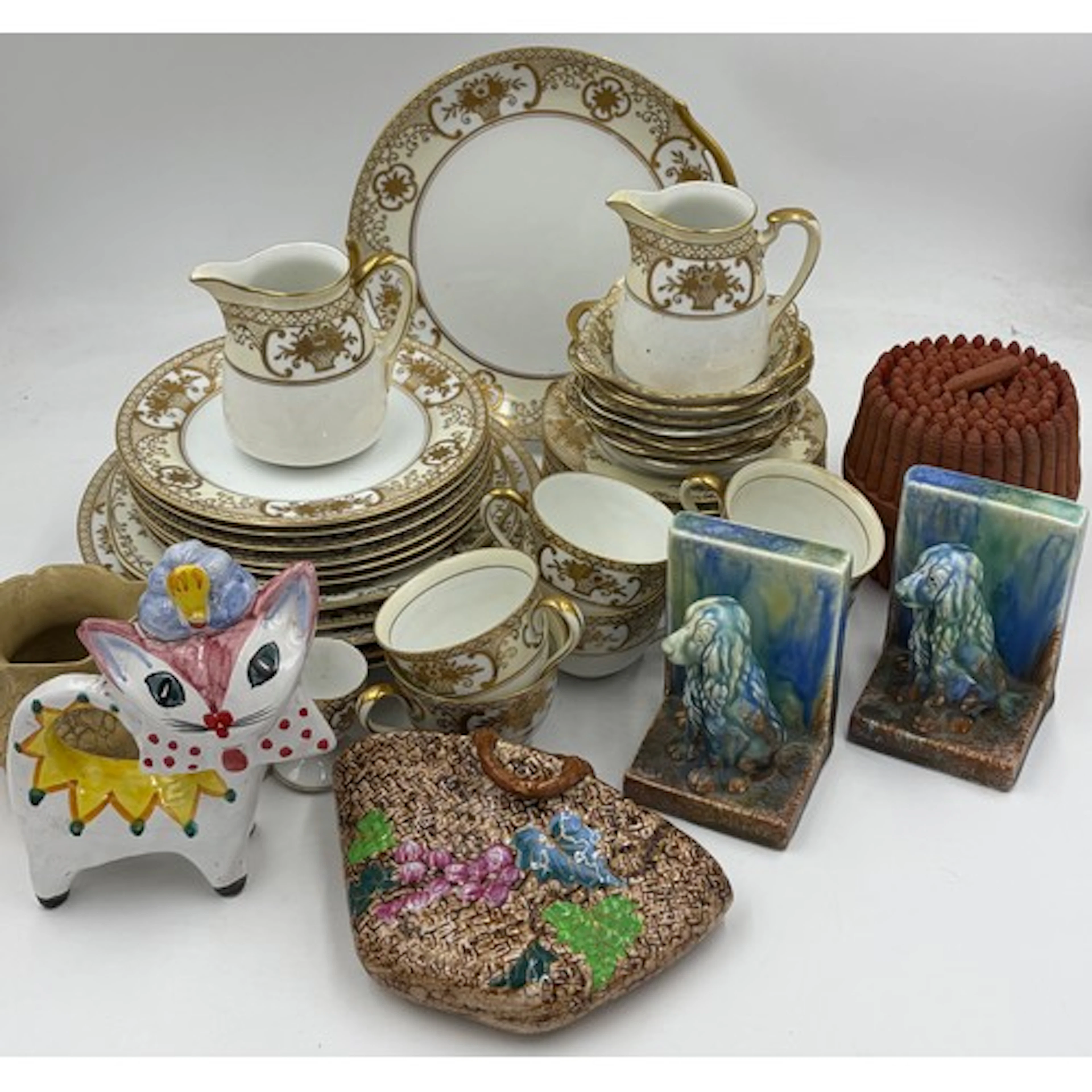 Miscellaneous ceramics to include Noritake gold flower baske...