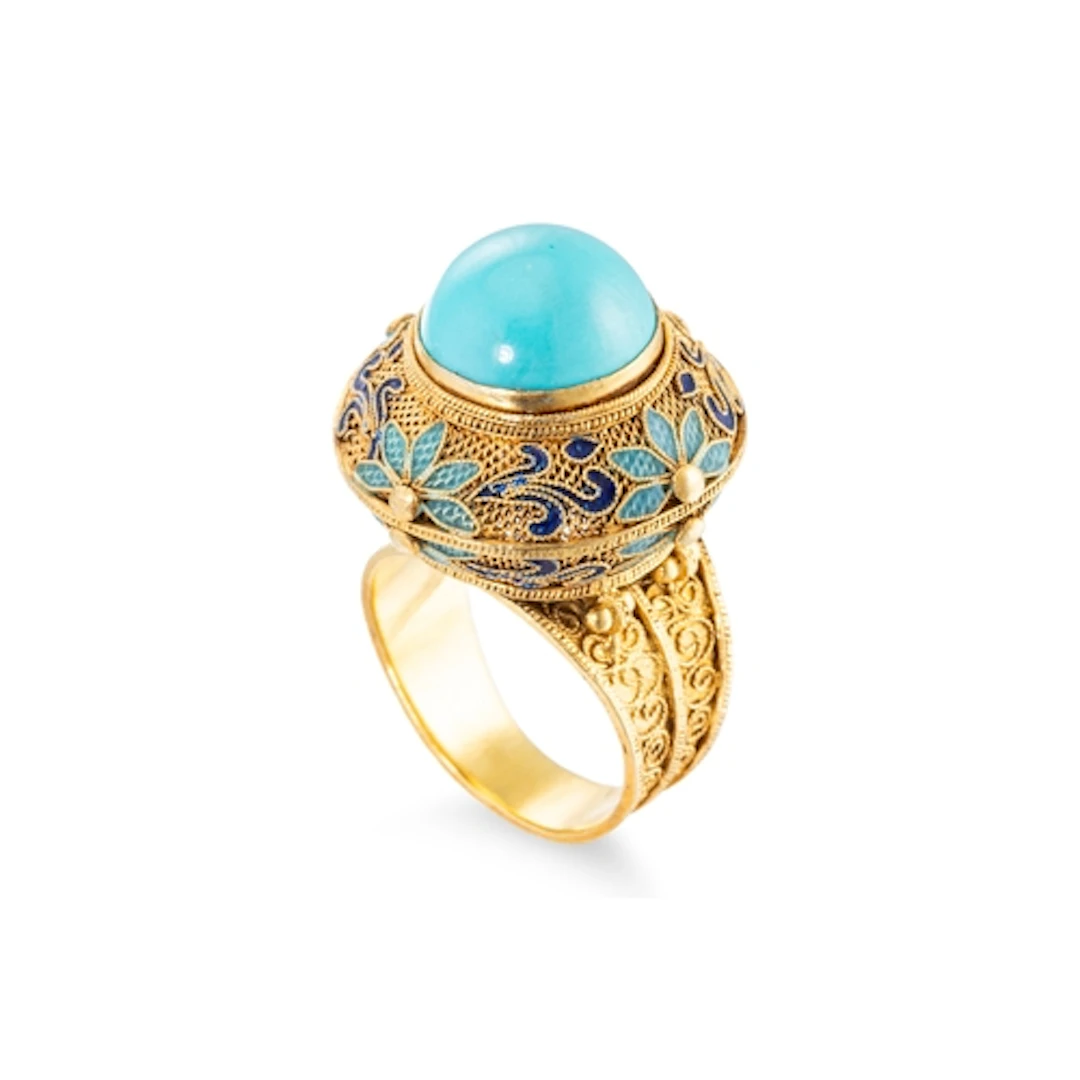 AN ORNATE TURQUOISE AND ENAMEL FILLIGREE COCKTAIL RING, the ...