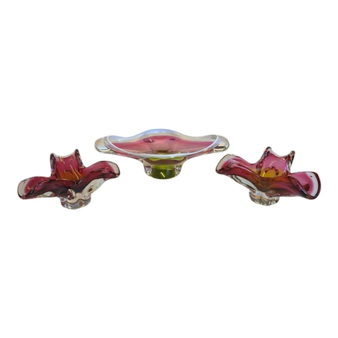 A collection of vintage mid 20th century Czech glass pieces....