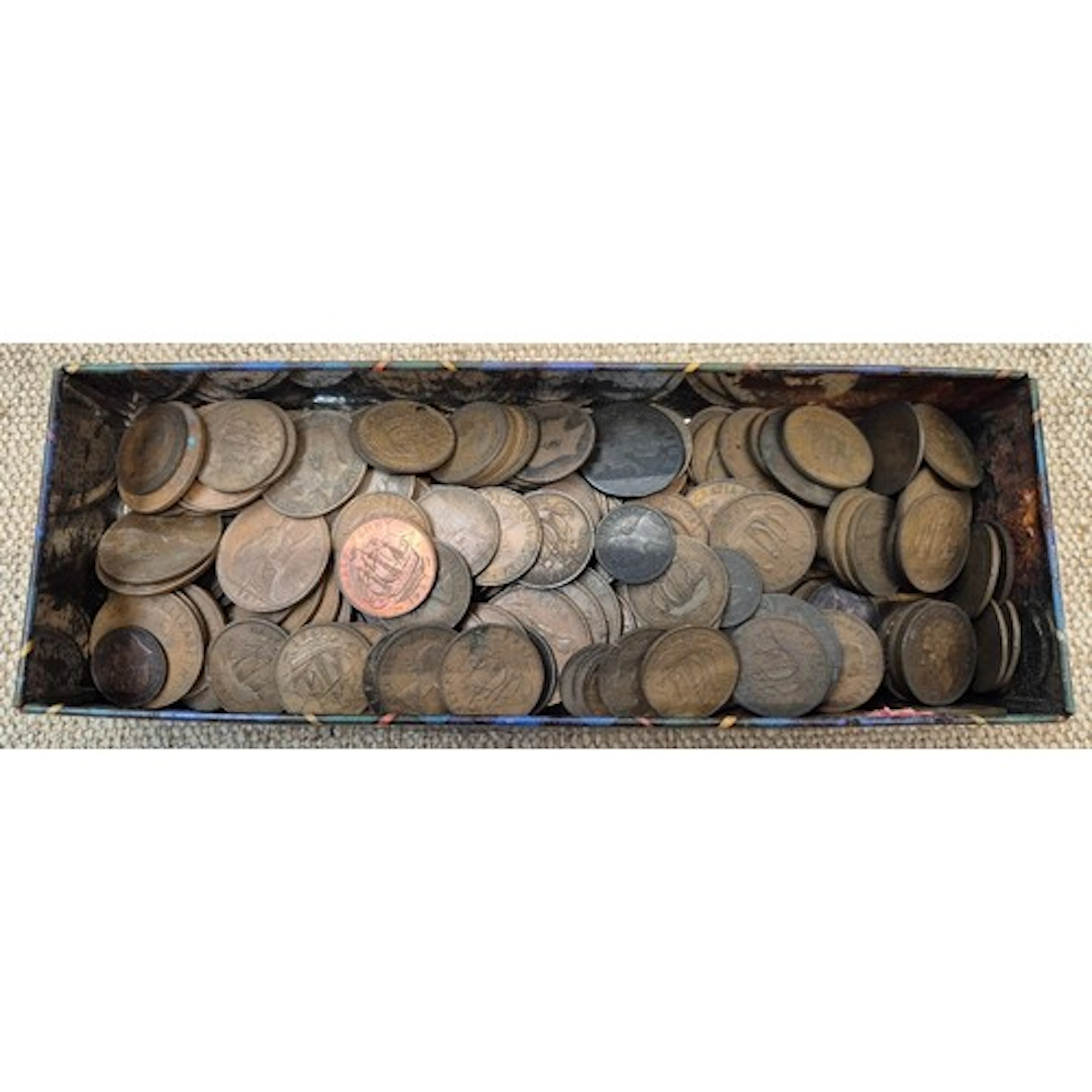 A tin of assorted old copper coins.