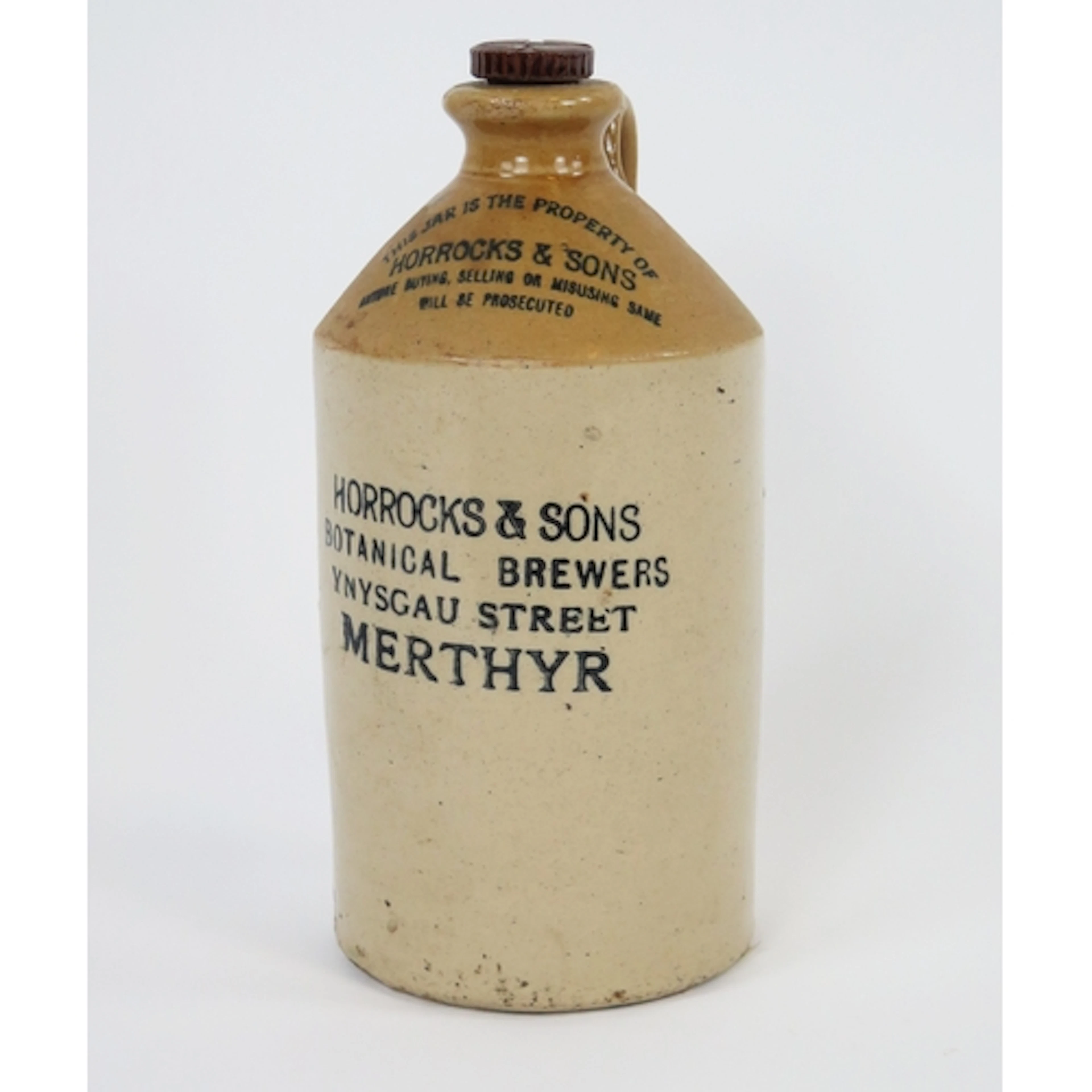 A stoneware flagon, Horrocks & Sons Botanical Brewers, Ynysg...