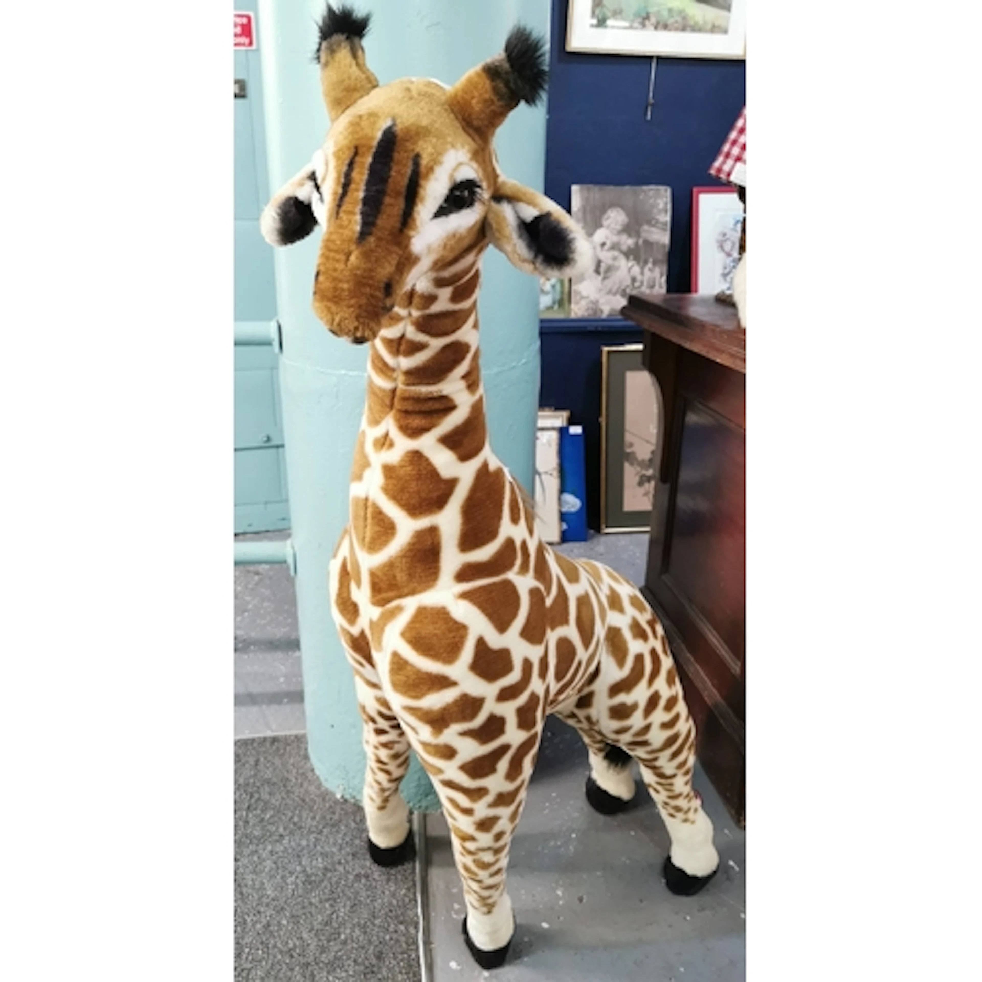 Melissa and Doug, a large soft toy model of a giraffe. (B.P....
