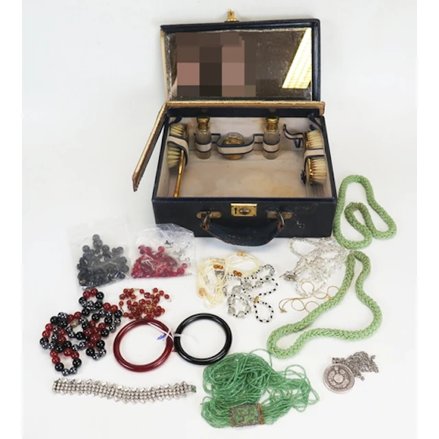 A part fitted vintage vanity case with agate bangles and oth...