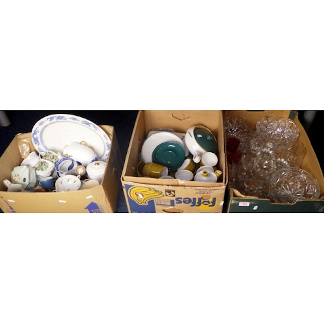 A qty of misc ceramics and glass to inc Denby (3)