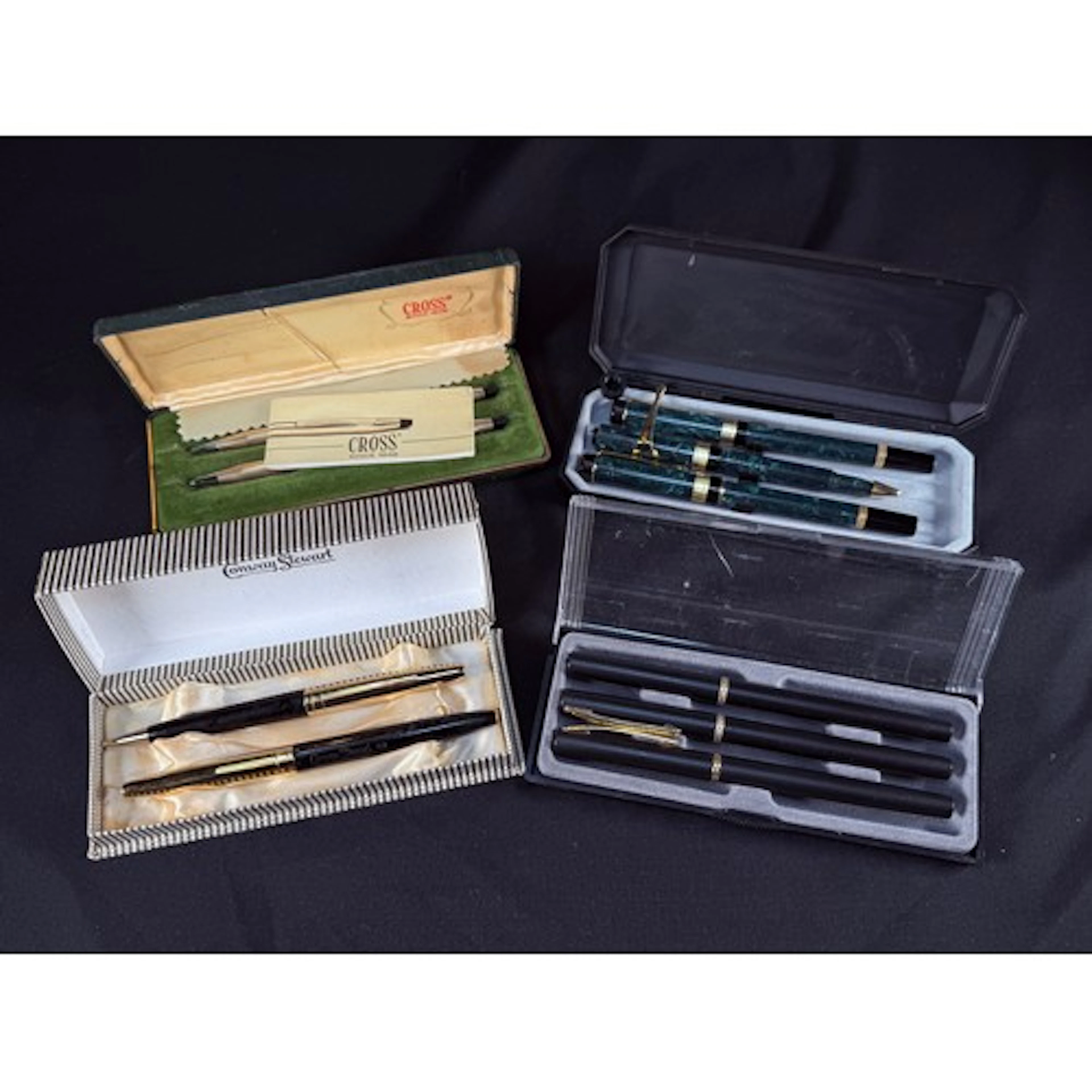 A Conway and Stewart vintage fountain pen and pencil set, bo...