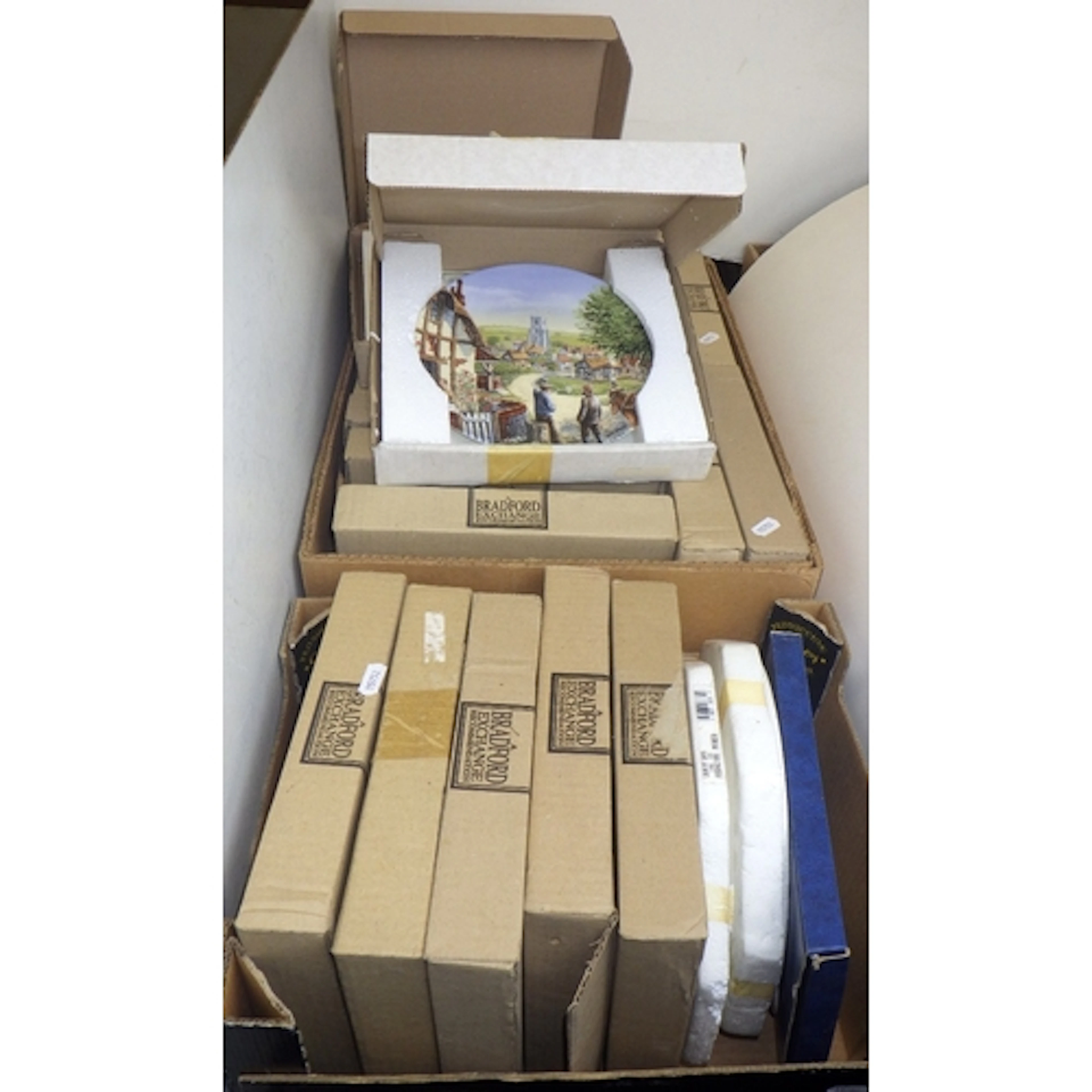 A qty of wall / cabinet plates