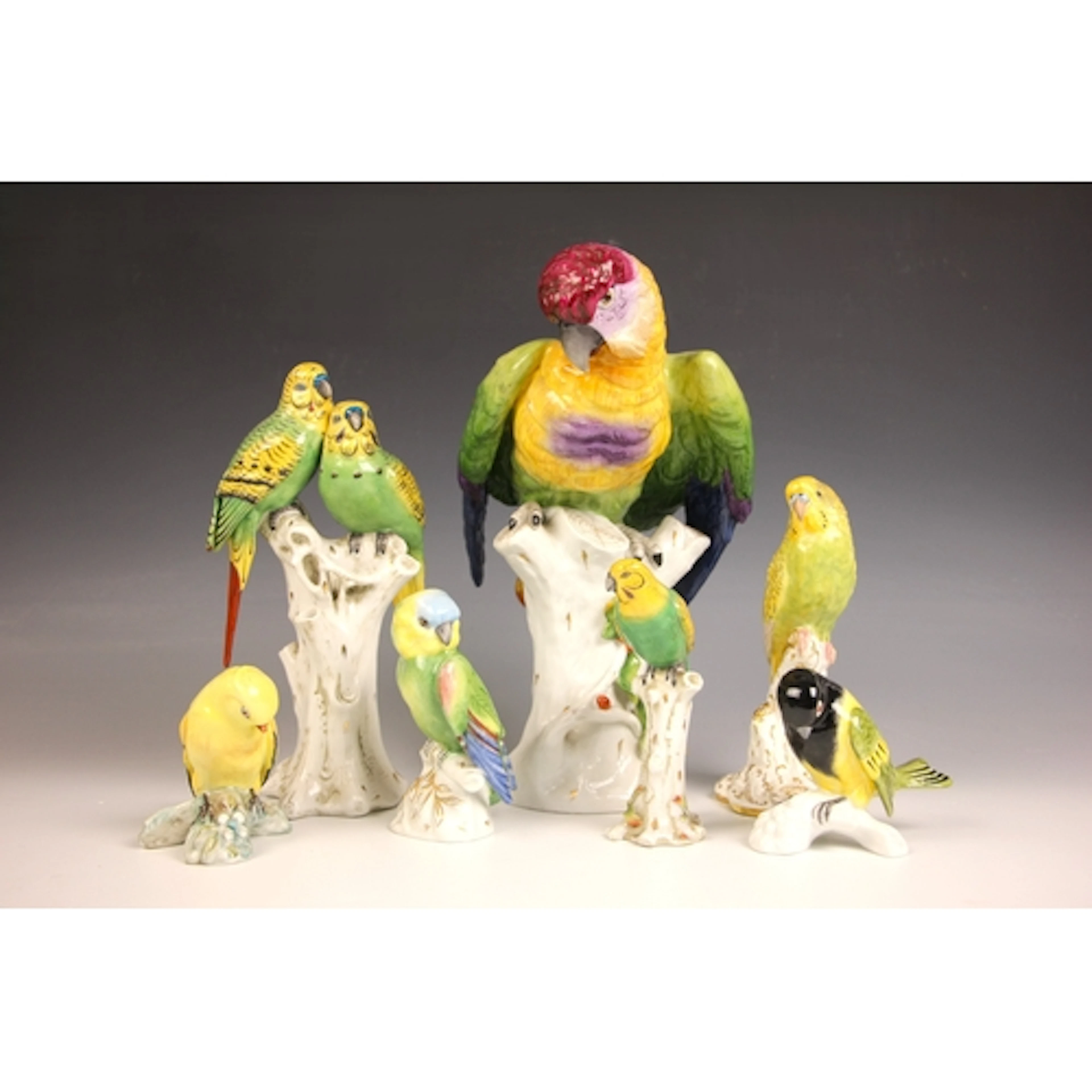 A Capodimonte porcelain model of a parrot, 20th century, mod...