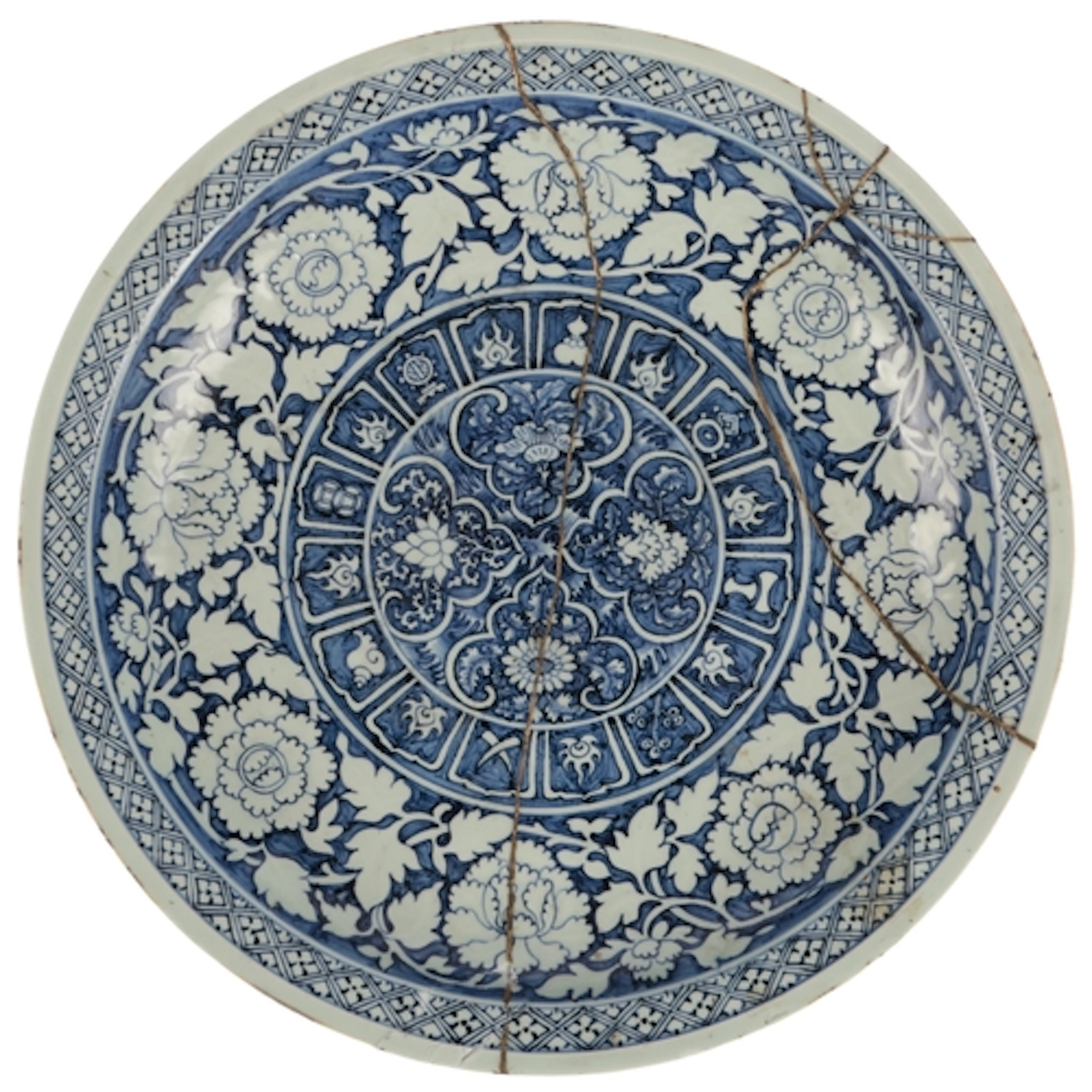 A Chinese blue and white dish, Ming dynasty or later, the ce...