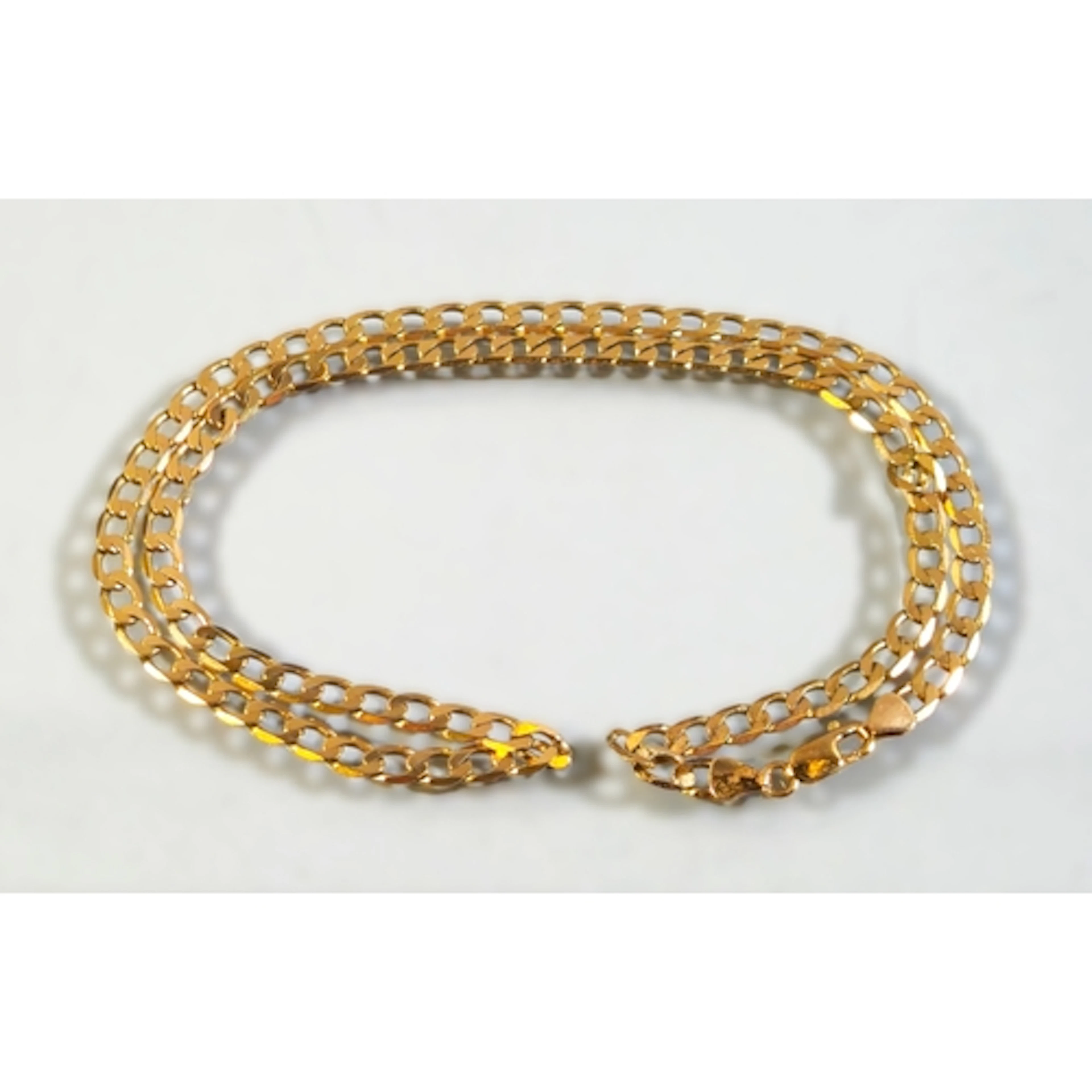 9ct gold classic curb link chain, 375, 23.5cm long, 14g.