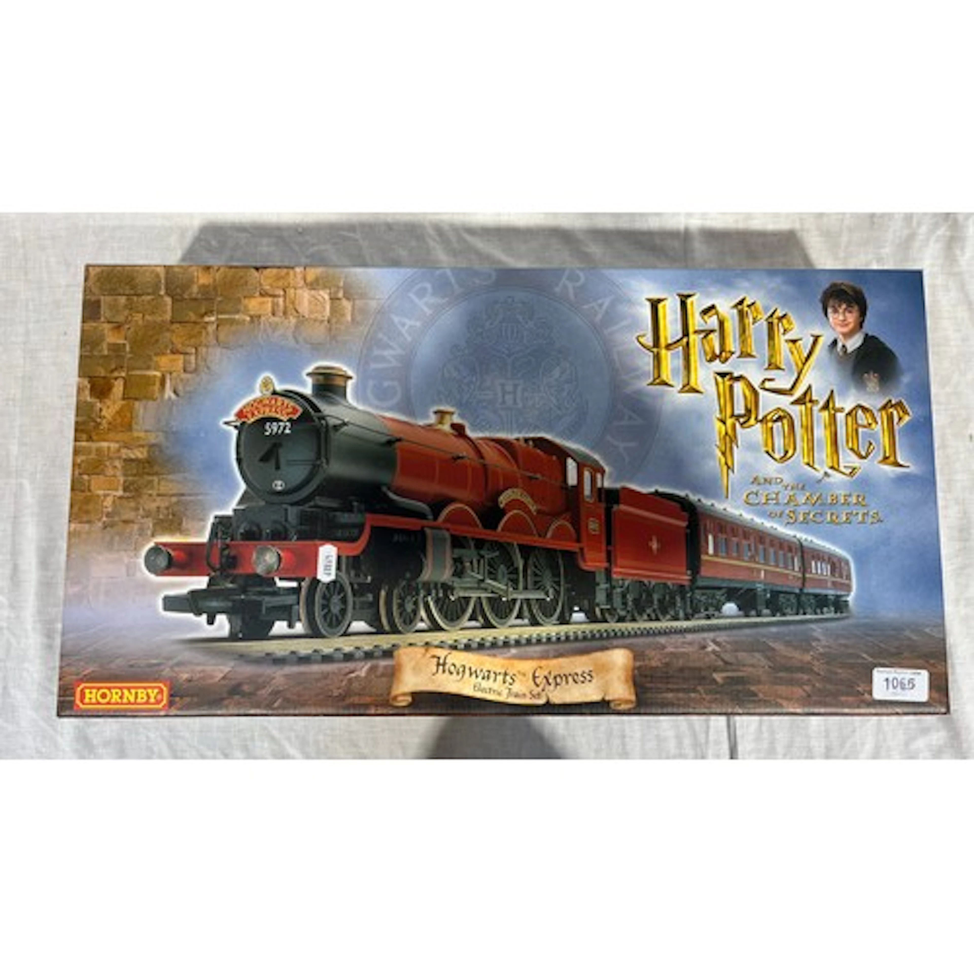 Hornby OO gauge model railways R1033 Harry Potter and the Ch...