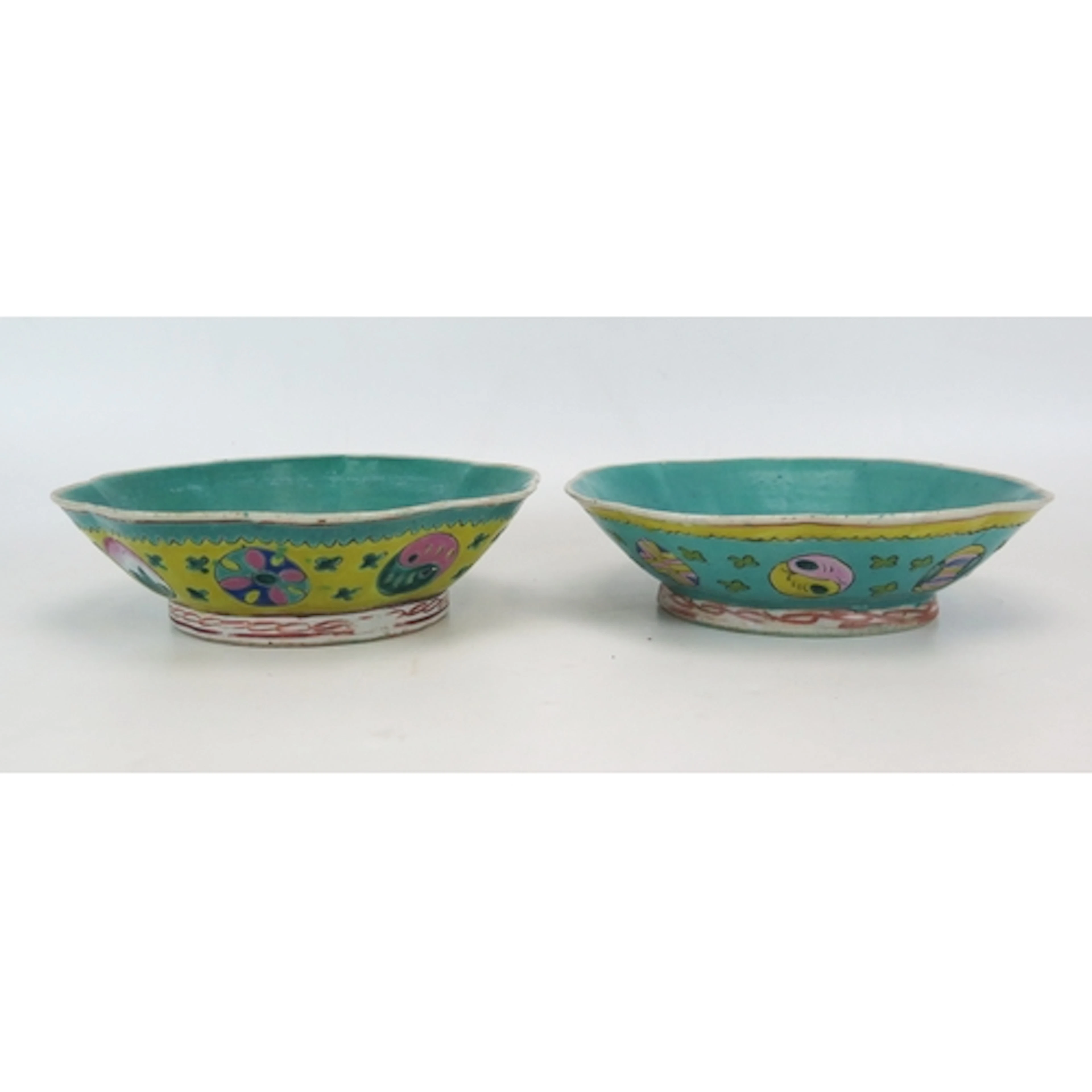 Two twentieth century Chinese dishes, of lobed form with inc...