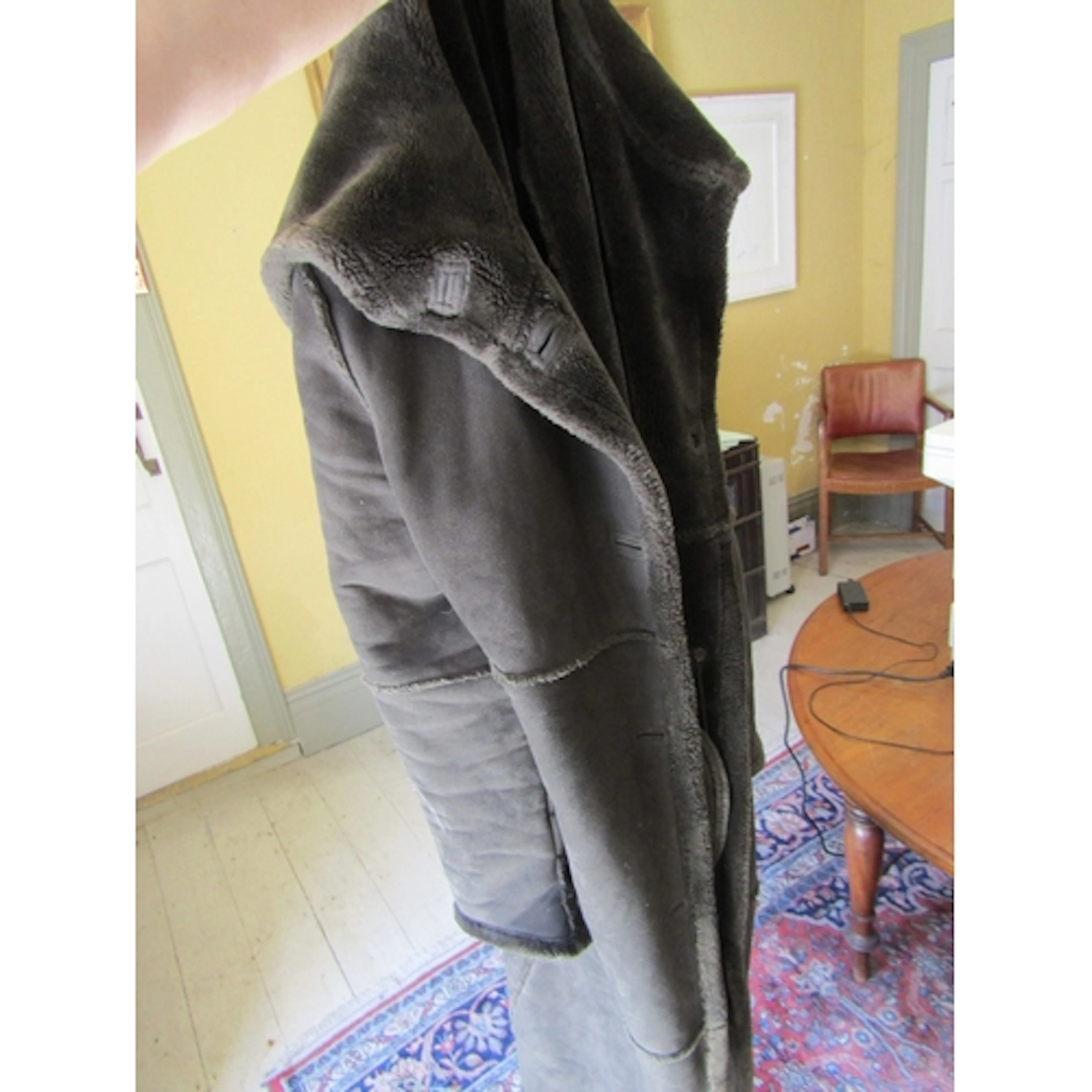Ladies Sheepskin Coat Full Length Size Large Good Quality