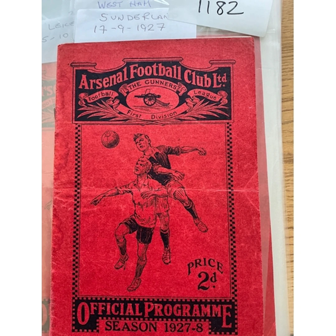 1927 - 1928 Arsenal v Sunderland Football Programme: For the...