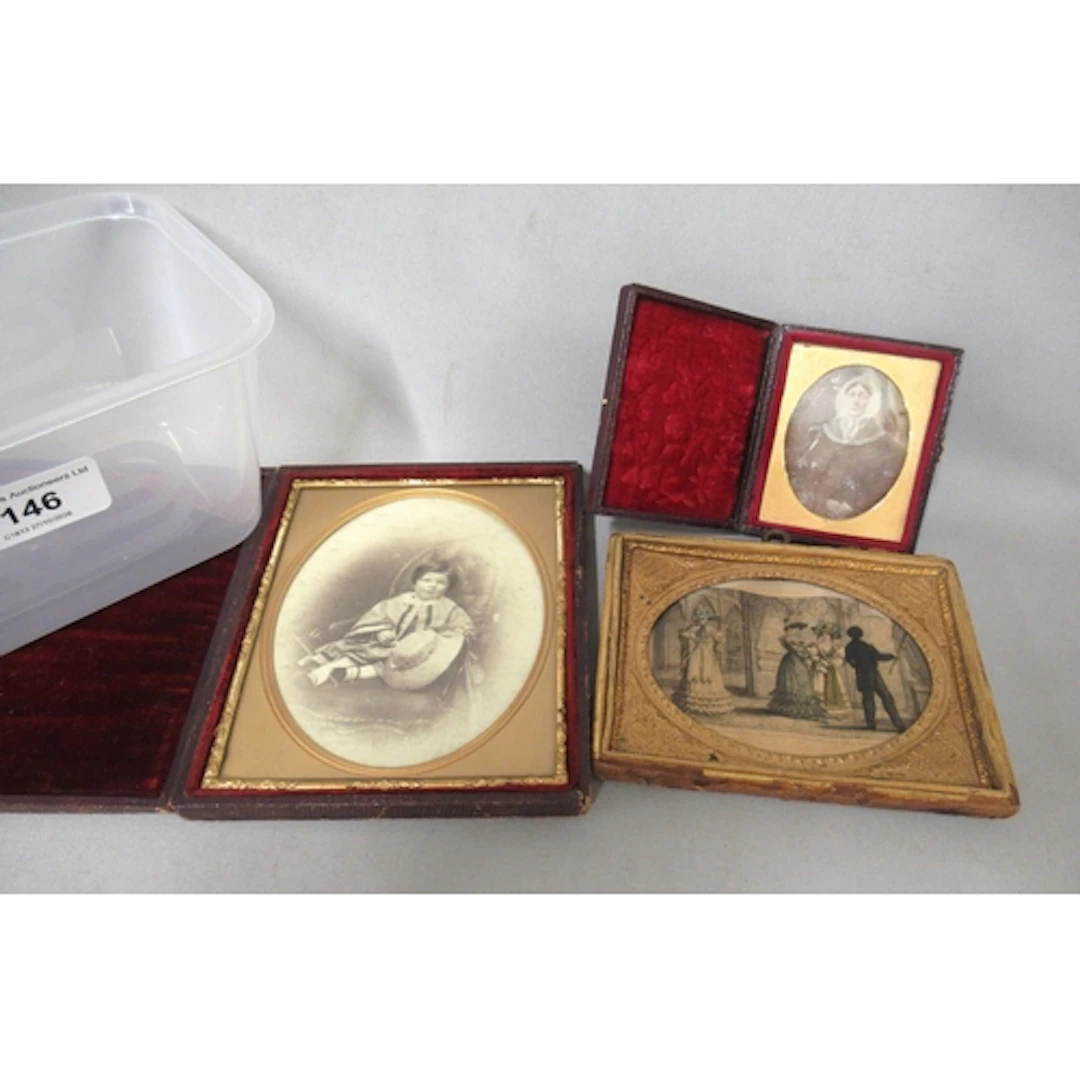 Leather cased Daguerreotype, gilt metal mounted coloured pri...