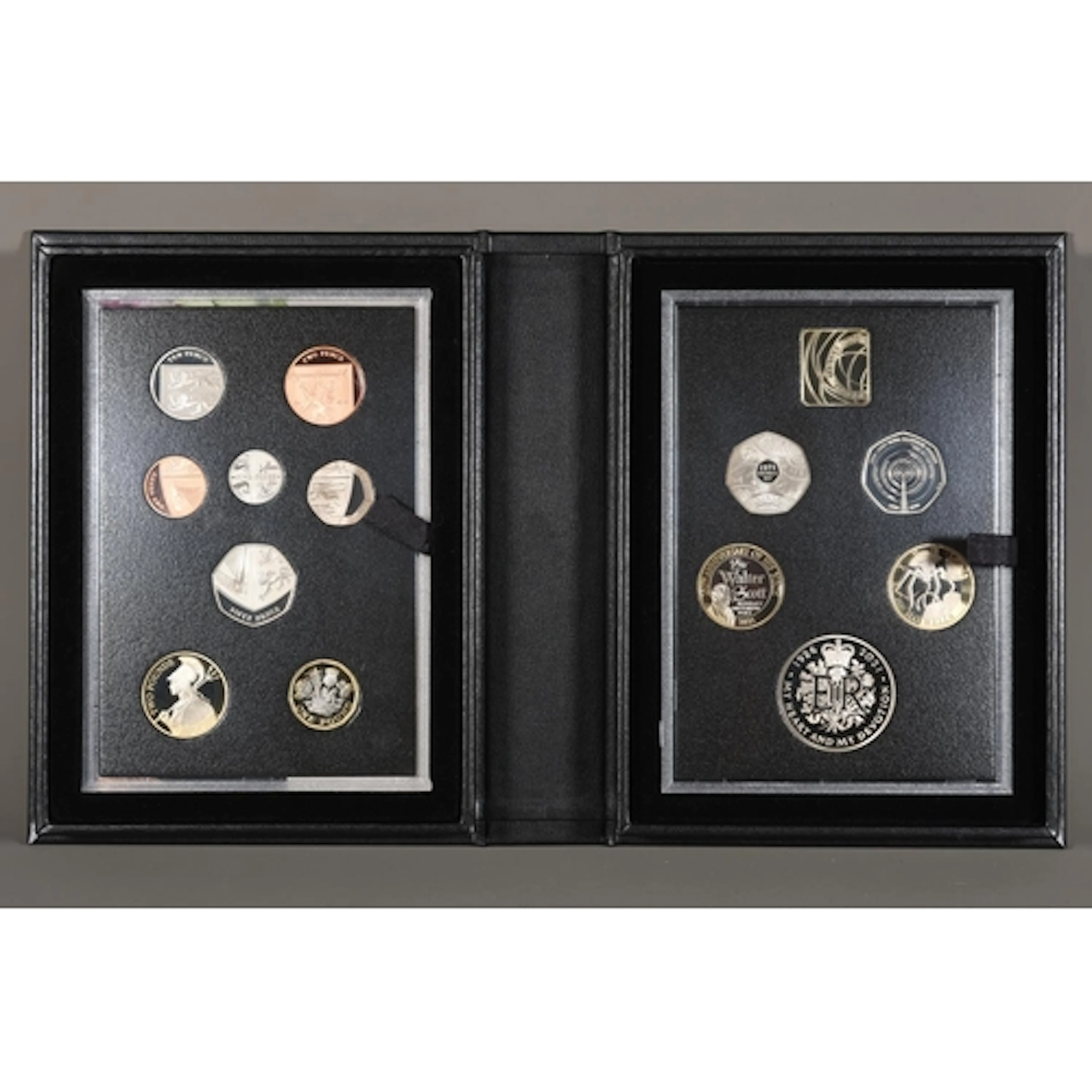 UNITED KINGDOM Queen Elizabeth II (1952-2022) proof coin col...