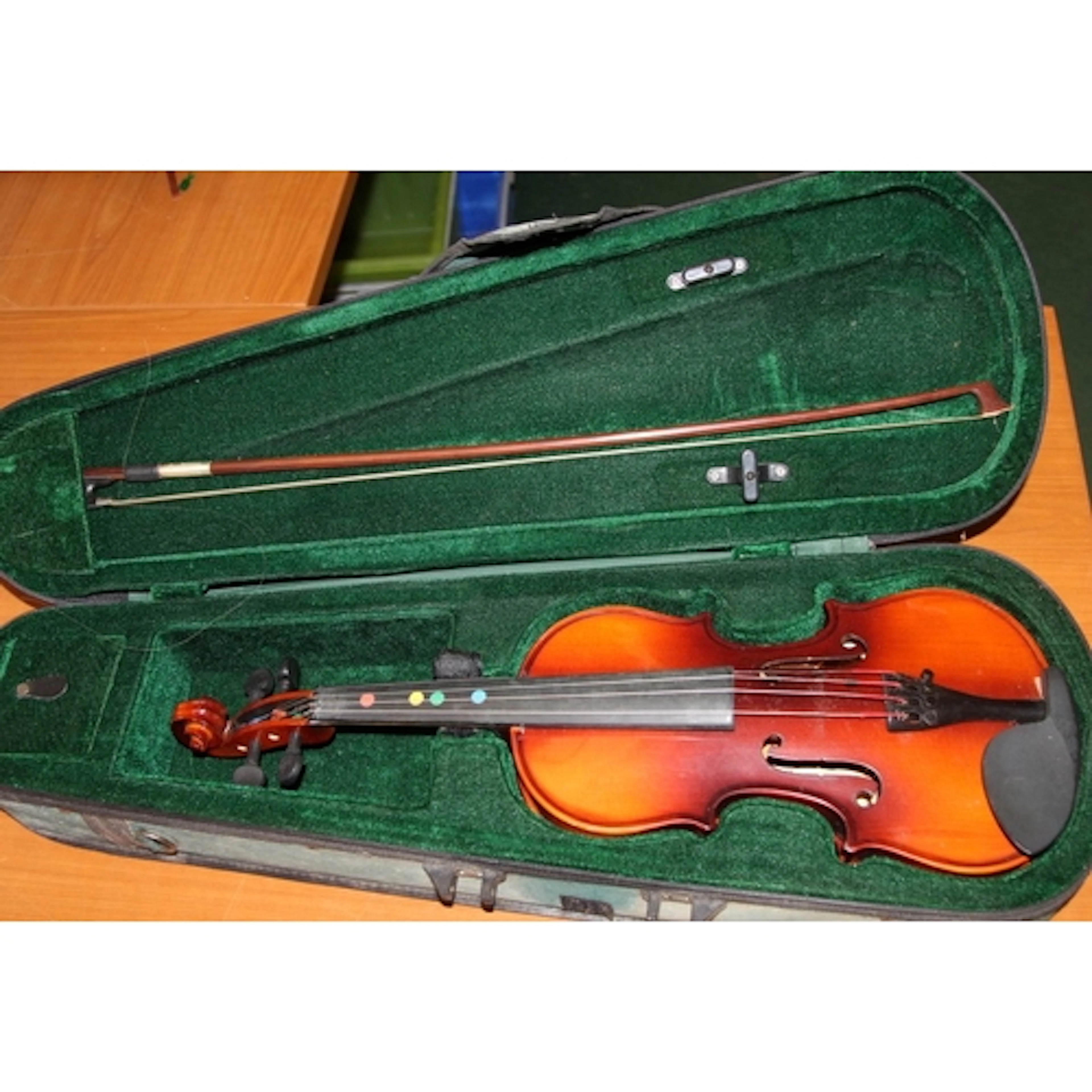 Vintage Antoni Debut AVC32 2/4 violin c/w bow and case