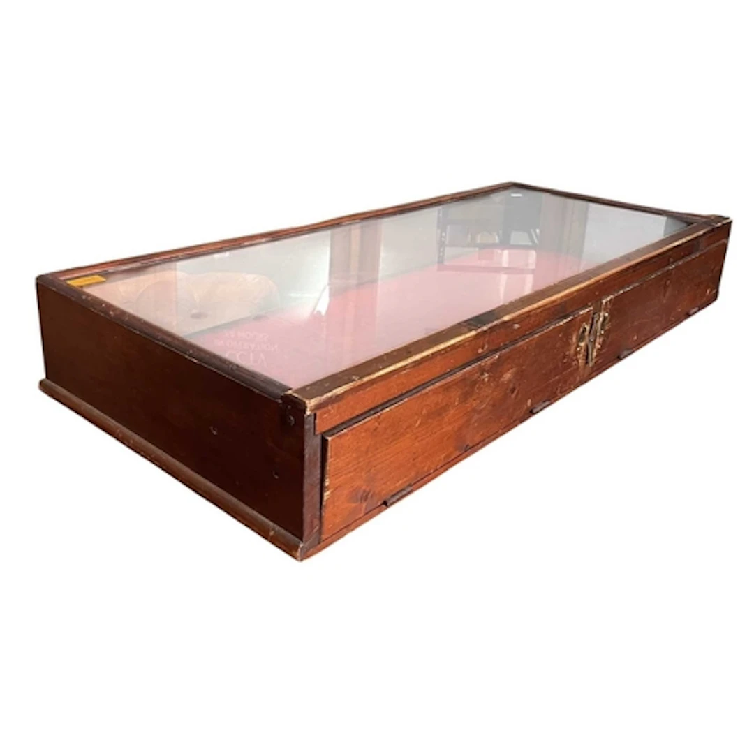 An early to mid century tabletop display cabinet. The cabine...