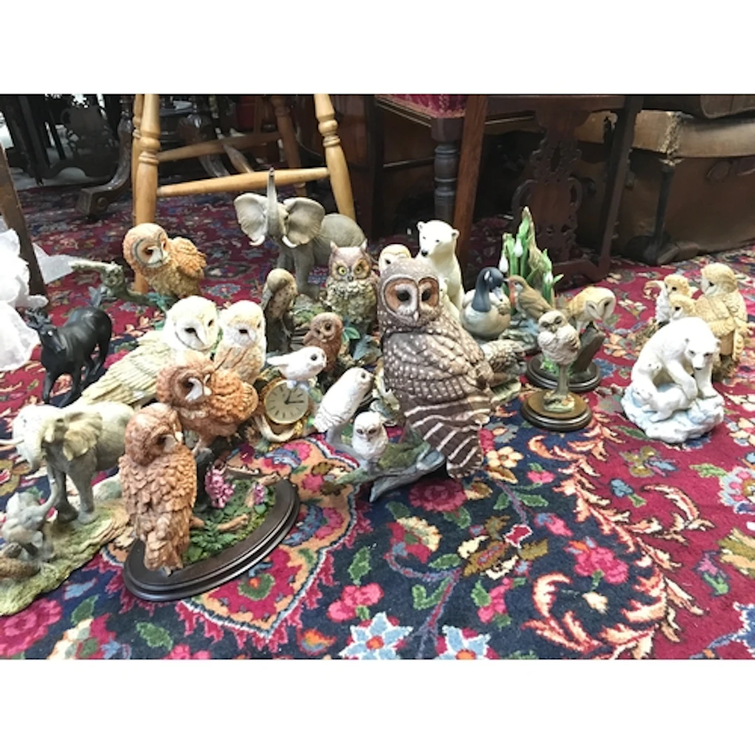 Collection of country artist animal ceramic figures