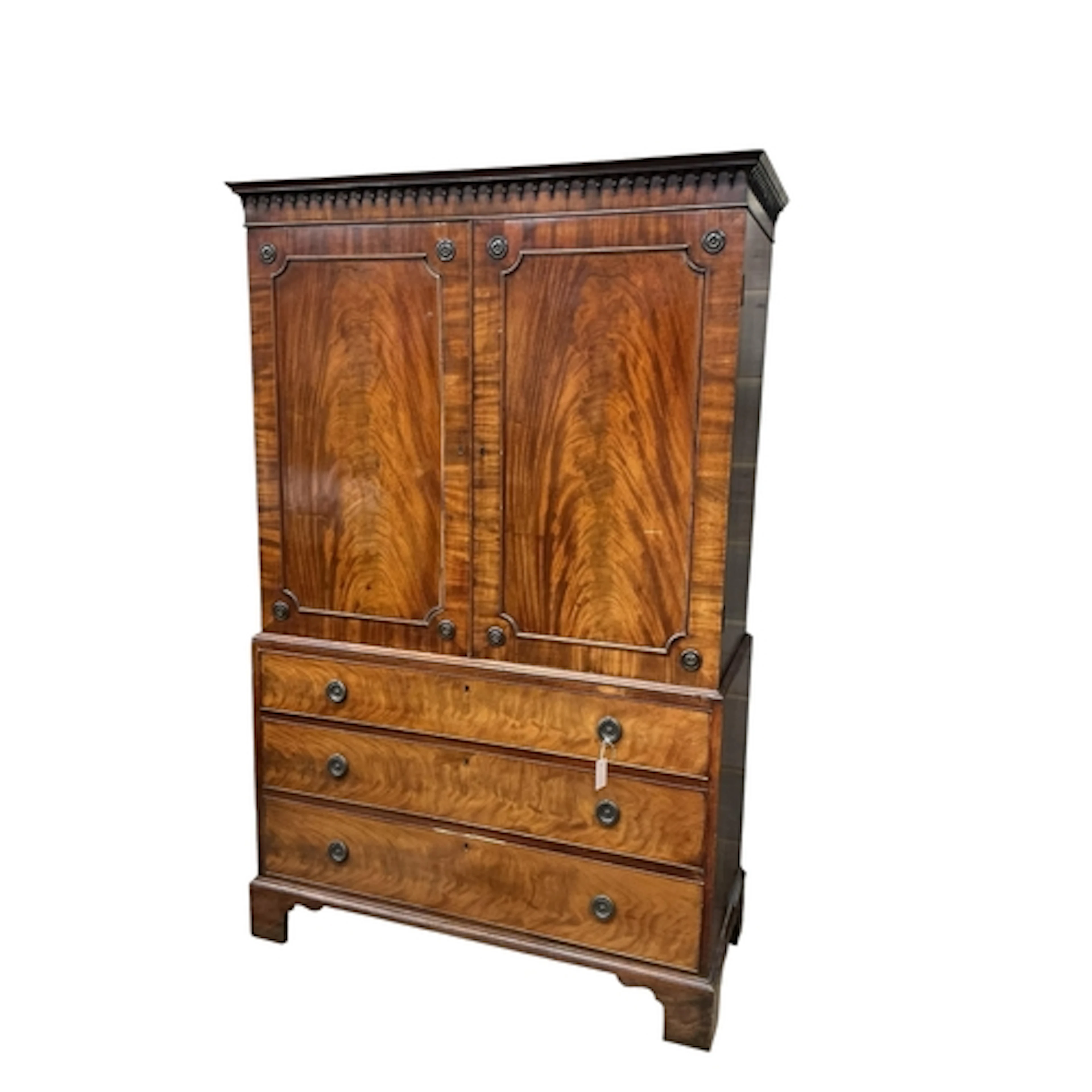 A George III mahogany linen press, width 130cm, depth 58cm, ...