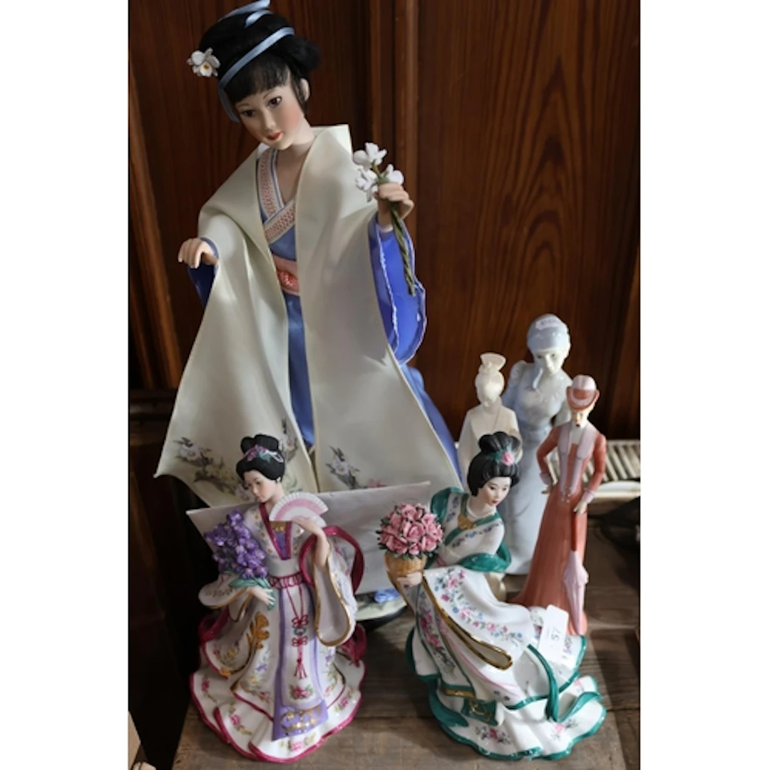 Danbury Mint oriental figures of geishas with certificates a...