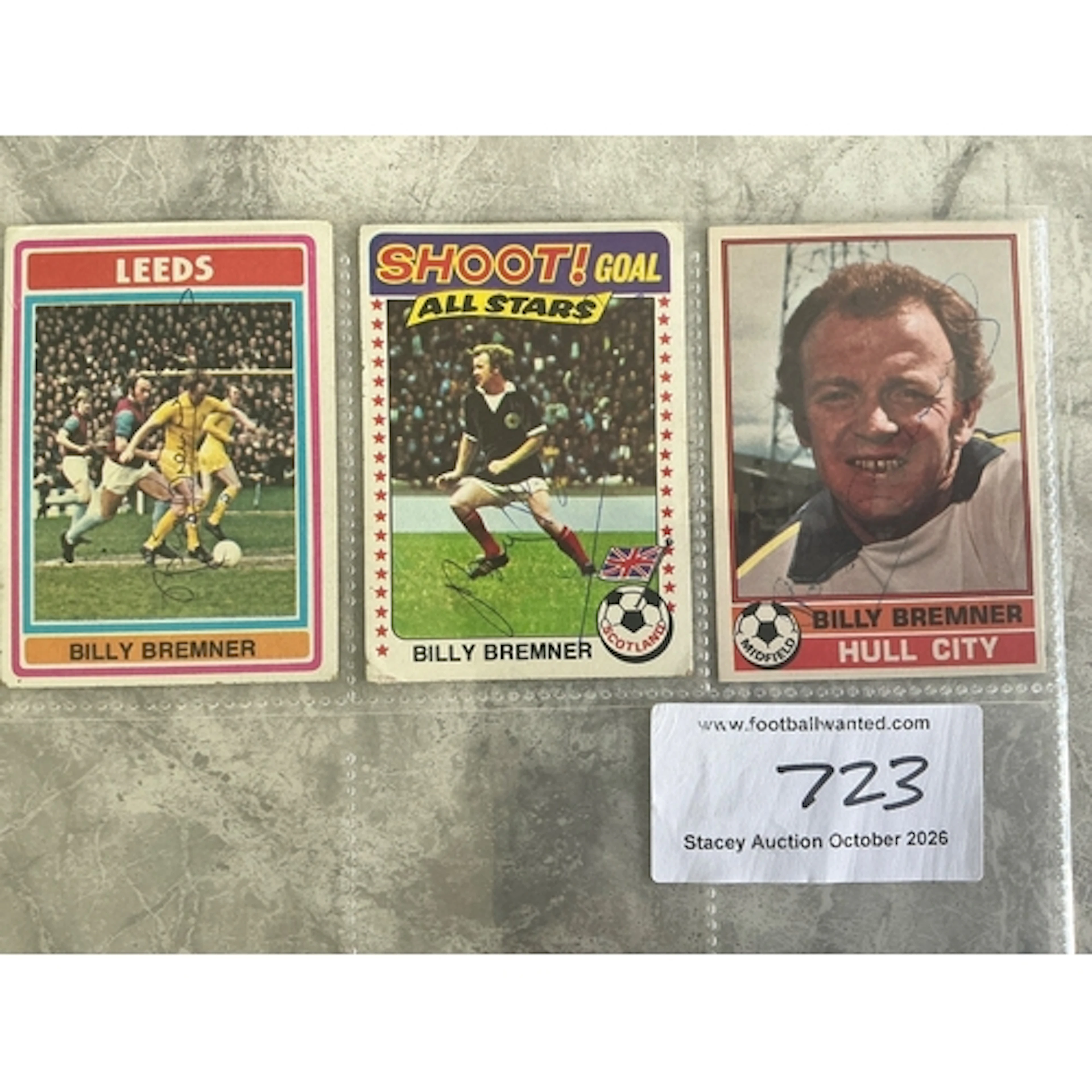 Billy Bremner Signed Football Cards: Topps 1970s football ca...