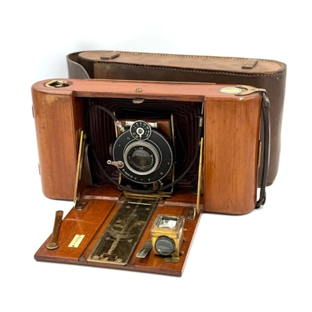 A J.Lizars Challenge folding camera with original carry case...