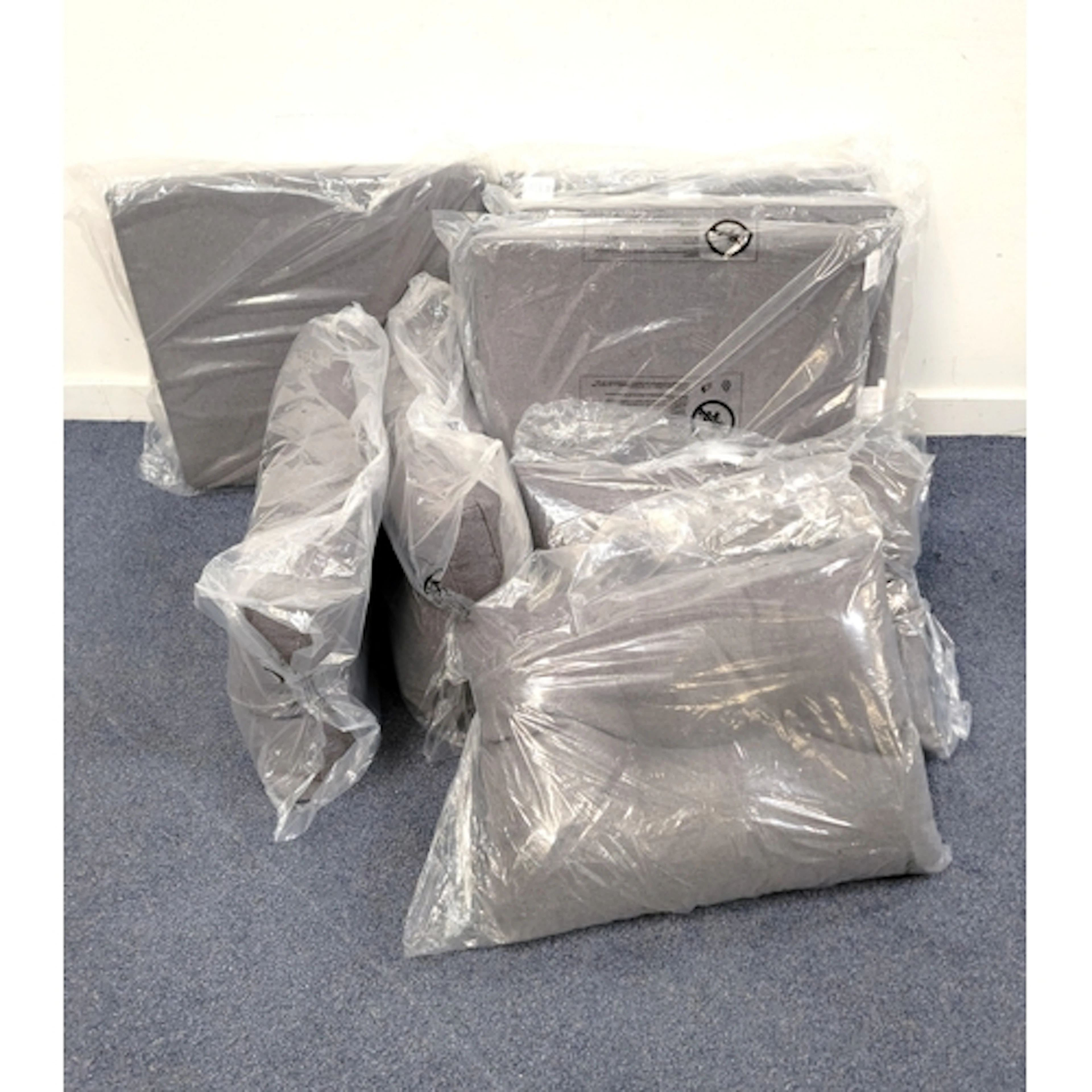 SELECTION OF NEW AND UNUSED GARDEN FURNITURE CUSHIONS all in...