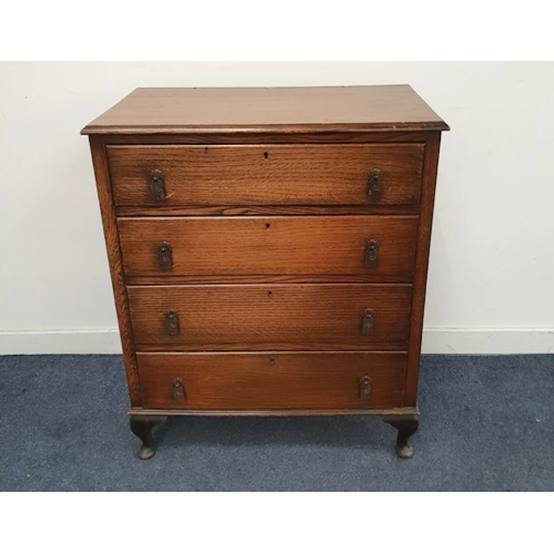 1940s VINTAGE OAK CHEST OF DRAWERS the unit comprising four ...