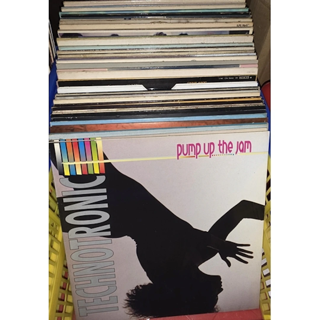 A selection of 1980's vinyl LP's.
